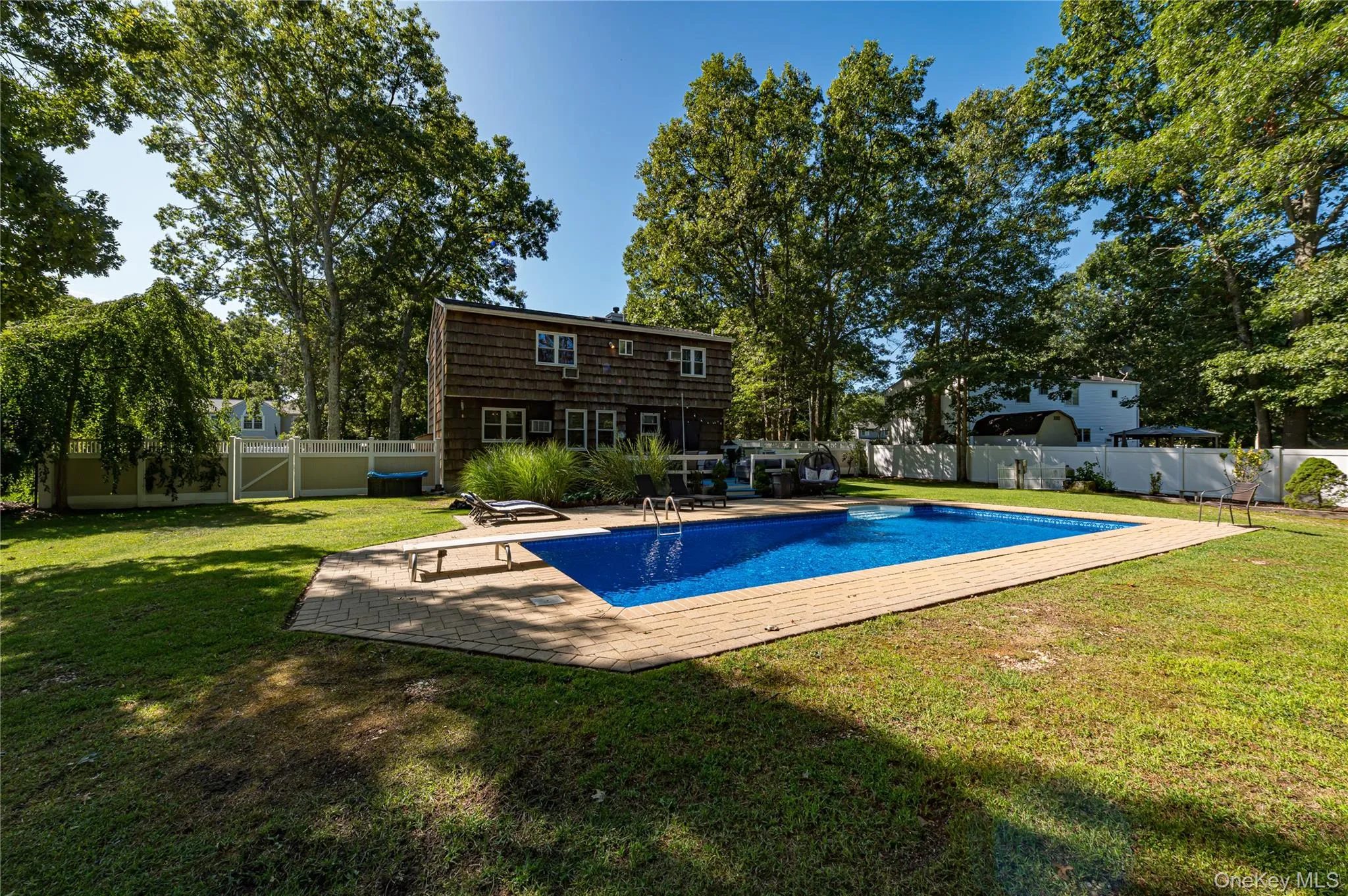 40 Golf Club Circle, Brookhaven, NY, 4 Bedrooms Bedrooms, 8 Rooms Rooms,2 BathroomsBathrooms,Residential,For Rent,Golf Club,0,1043023 40 Golf Club Circle, Brookhaven, NY, 4 Bedrooms Bedrooms, 8 Rooms Rooms,2 BathroomsBathrooms,Residential,For Rent,Golf Club,0,1043023