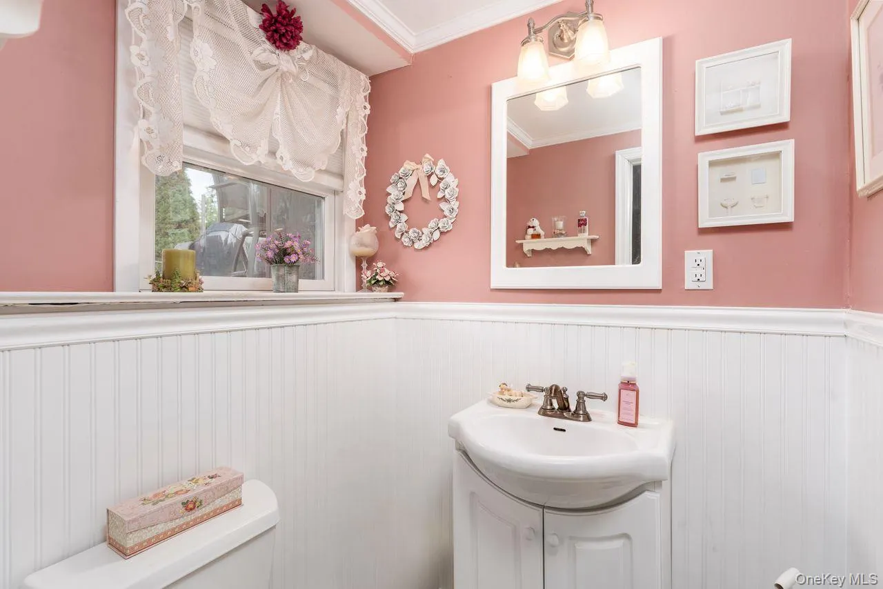 49 Mc Kinley Street, Smithtown, NY, 4 Bedrooms Bedrooms, 8 Rooms Rooms,2 BathroomsBathrooms,Residential,For Rent,Mc Kinley,0,1043024 49 Mc Kinley Street, Smithtown, NY, 4 Bedrooms Bedrooms, 8 Rooms Rooms,2 BathroomsBathrooms,Residential,For Rent,Mc Kinley,0,1043024