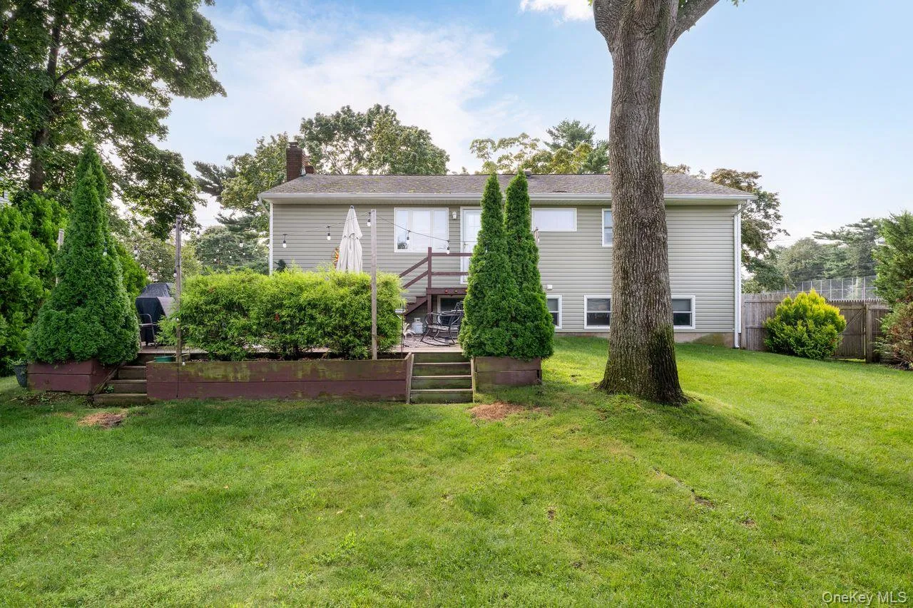 49 Mc Kinley Street, Smithtown, NY, 4 Bedrooms Bedrooms, 8 Rooms Rooms,2 BathroomsBathrooms,Residential,For Rent,Mc Kinley,0,1043024 49 Mc Kinley Street, Smithtown, NY, 4 Bedrooms Bedrooms, 8 Rooms Rooms,2 BathroomsBathrooms,Residential,For Rent,Mc Kinley,0,1043024