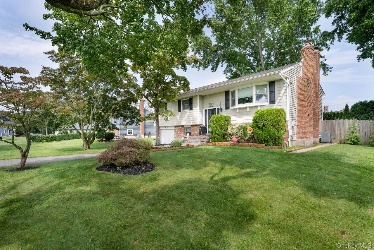 49 Mc Kinley Street, Smithtown, NY, 4 Bedrooms Bedrooms, 8 Rooms Rooms,2 BathroomsBathrooms,Residential,For Rent,Mc Kinley,0,1043024 49 Mc Kinley Street, Smithtown, NY, 4 Bedrooms Bedrooms, 8 Rooms Rooms,2 BathroomsBathrooms,Residential,For Rent,Mc Kinley,0,1043024