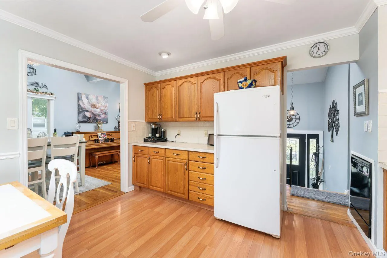 49 Mc Kinley Street, Smithtown, NY, 4 Bedrooms Bedrooms, 8 Rooms Rooms,2 BathroomsBathrooms,Residential,For Rent,Mc Kinley,0,1043024 49 Mc Kinley Street, Smithtown, NY, 4 Bedrooms Bedrooms, 8 Rooms Rooms,2 BathroomsBathrooms,Residential,For Rent,Mc Kinley,0,1043024