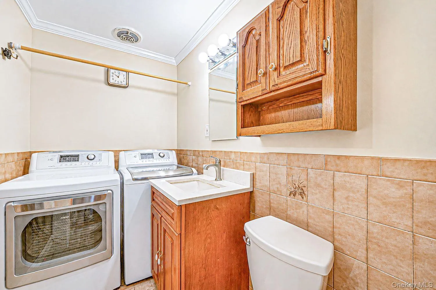 60 Academy Lane, Hempstead, NY, 3 Bedrooms Bedrooms, 6 Rooms Rooms,1 BathroomBathrooms,Residential,For Rent,Academy,0,1043025 60 Academy Lane, Hempstead, NY, 3 Bedrooms Bedrooms, 6 Rooms Rooms,1 BathroomBathrooms,Residential,For Rent,Academy,0,1043025