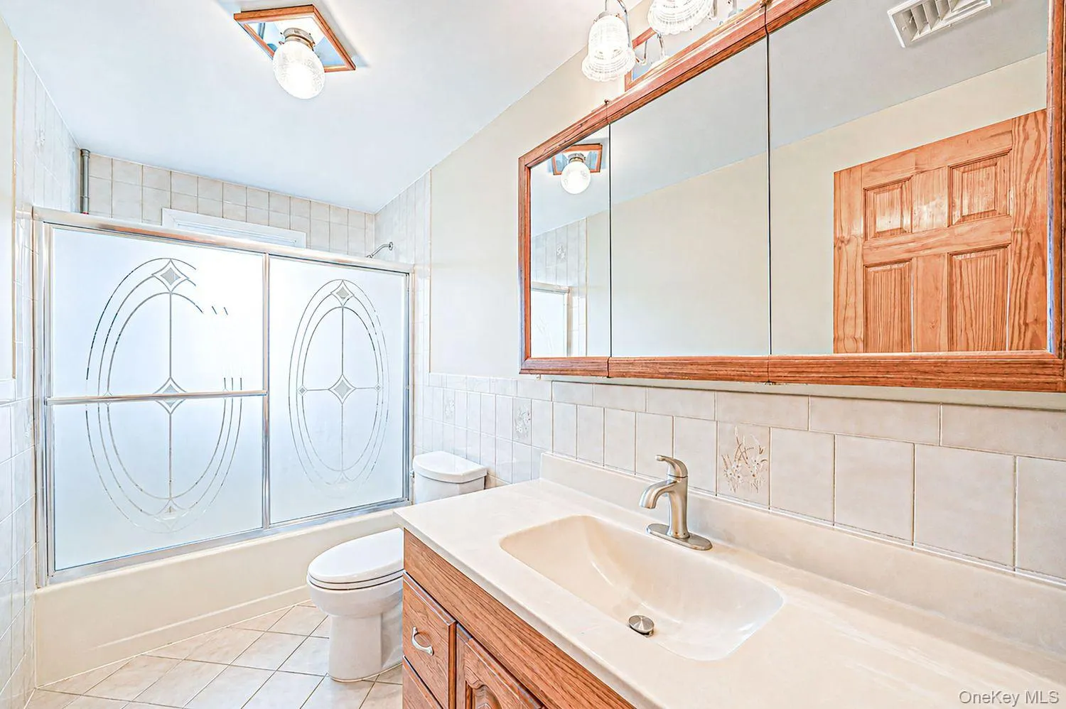 60 Academy Lane, Hempstead, NY, 3 Bedrooms Bedrooms, 6 Rooms Rooms,1 BathroomBathrooms,Residential,For Rent,Academy,0,1043025 60 Academy Lane, Hempstead, NY, 3 Bedrooms Bedrooms, 6 Rooms Rooms,1 BathroomBathrooms,Residential,For Rent,Academy,0,1043025