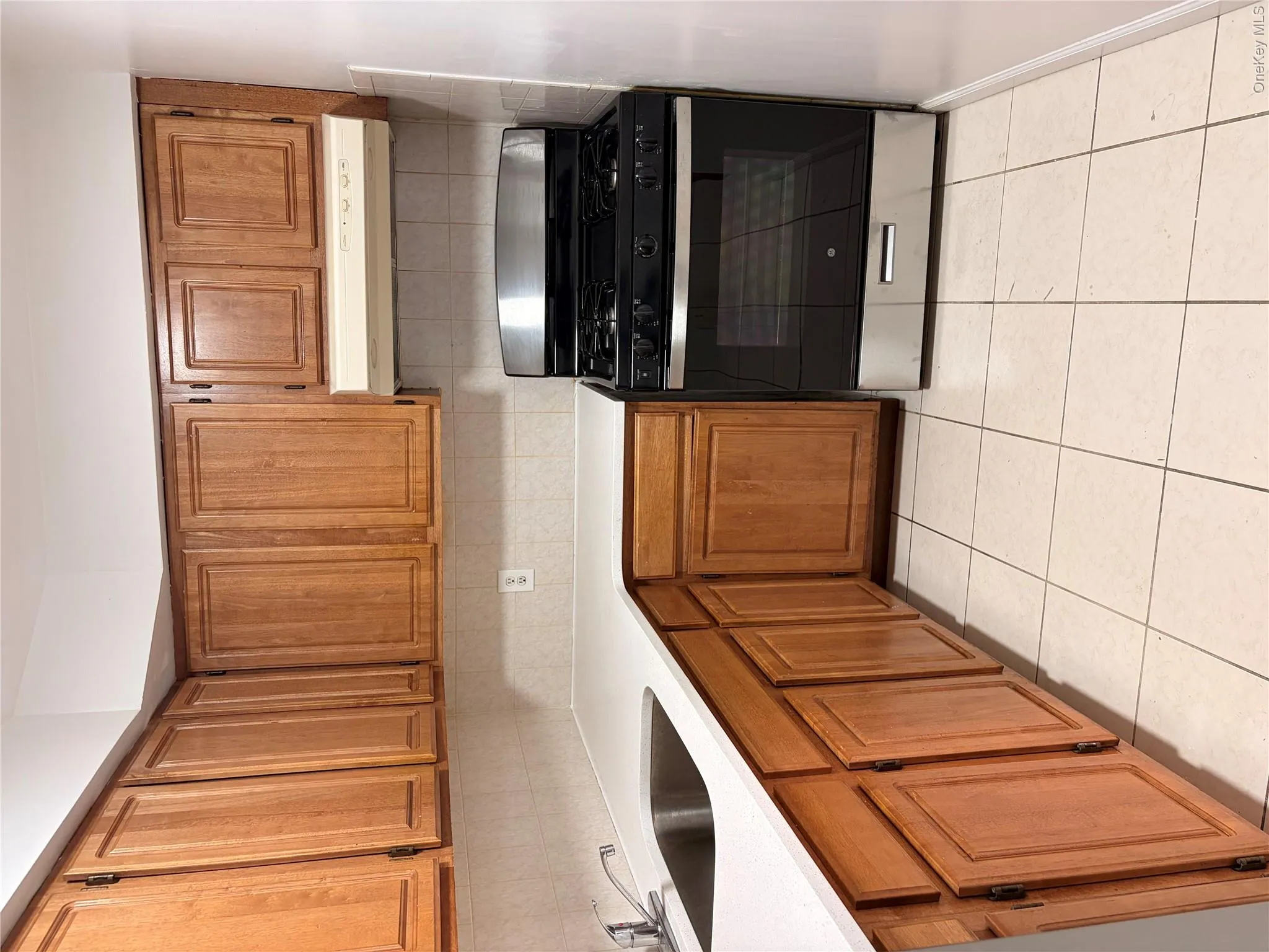 6680 69th Street, New York, NY, 3 Bedrooms Bedrooms, 7 Rooms Rooms,2 BathroomsBathrooms,Residential Lease,For Rent,69th,0,1043028 6680 69th Street, New York, NY, 3 Bedrooms Bedrooms, 7 Rooms Rooms,2 BathroomsBathrooms,Residential Lease,For Rent,69th,0,1043028
