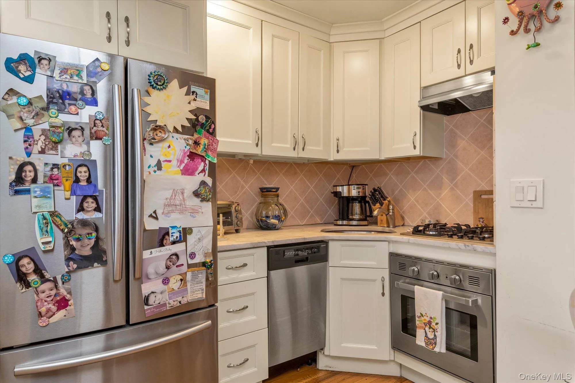1 Broadway, Long Beach, NY, 1 Bedroom Bedrooms, 3 Rooms Rooms,1 BathroomBathrooms,Residential,For Rent,Broadway,0,1043033 1 Broadway, Long Beach, NY, 1 Bedroom Bedrooms, 3 Rooms Rooms,1 BathroomBathrooms,Residential,For Rent,Broadway,0,1043033