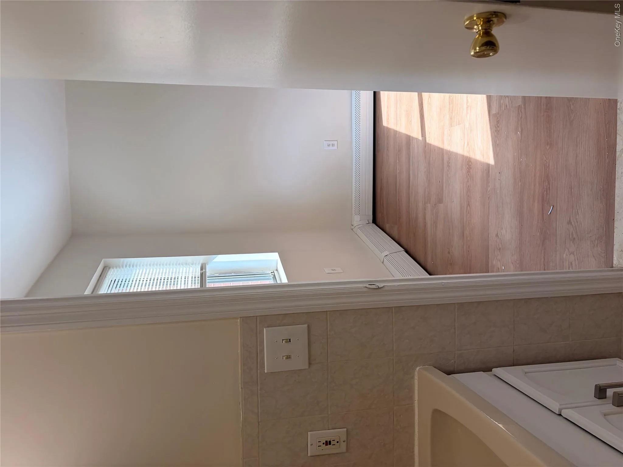 66-78 69th Street, New York, NY, 3 Bedrooms Bedrooms, 7 Rooms Rooms,2 BathroomsBathrooms,Residential Lease,For Rent,69th,0,1043036 66-78 69th Street, New York, NY, 3 Bedrooms Bedrooms, 7 Rooms Rooms,2 BathroomsBathrooms,Residential Lease,For Rent,69th,0,1043036