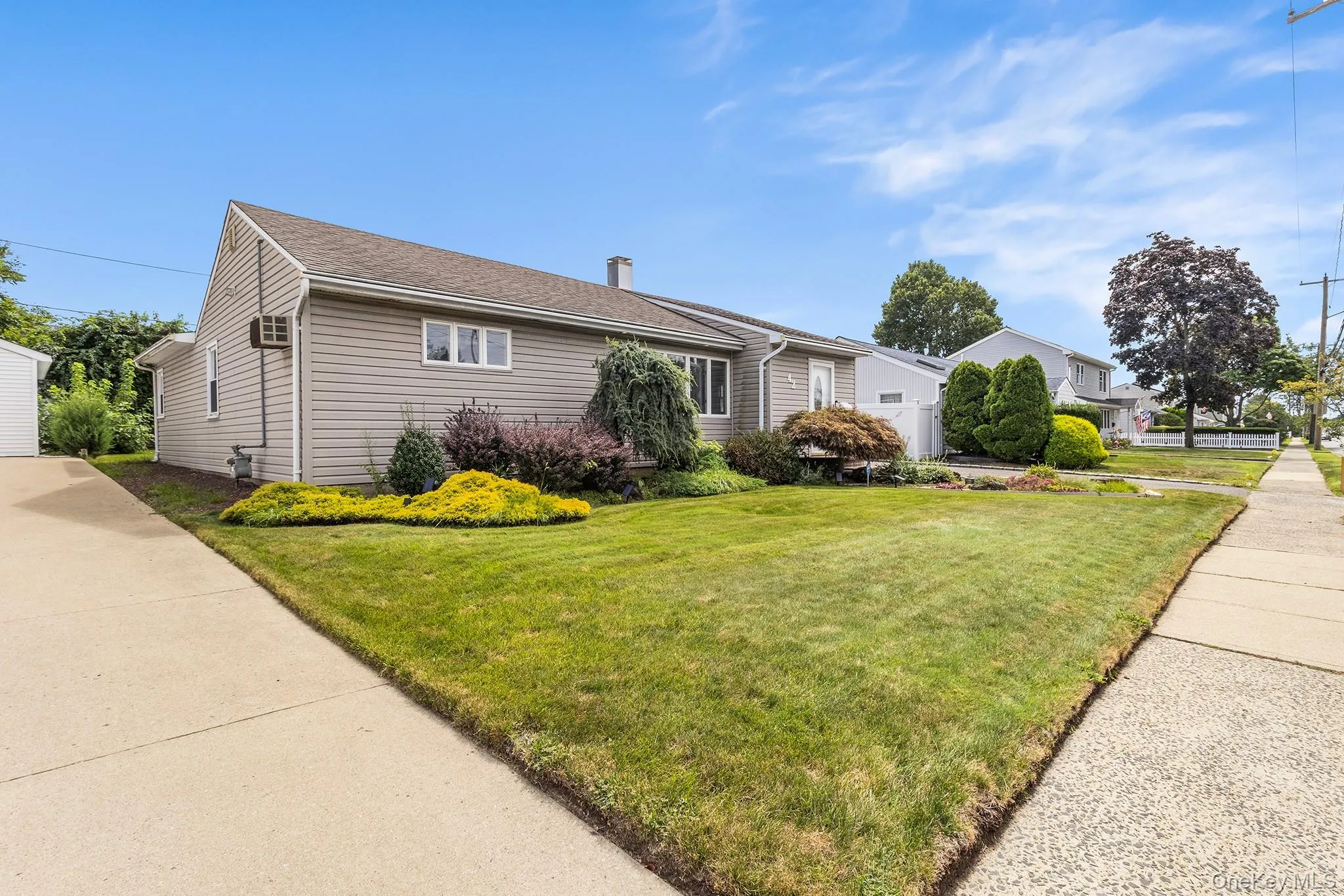 42 Stewart Avenue, Hempstead, NY, 3 Bedrooms Bedrooms, 7 Rooms Rooms,1 BathroomBathrooms,Residential,For Rent,Stewart,0,1043040 42 Stewart Avenue, Hempstead, NY, 3 Bedrooms Bedrooms, 7 Rooms Rooms,1 BathroomBathrooms,Residential,For Rent,Stewart,0,1043040