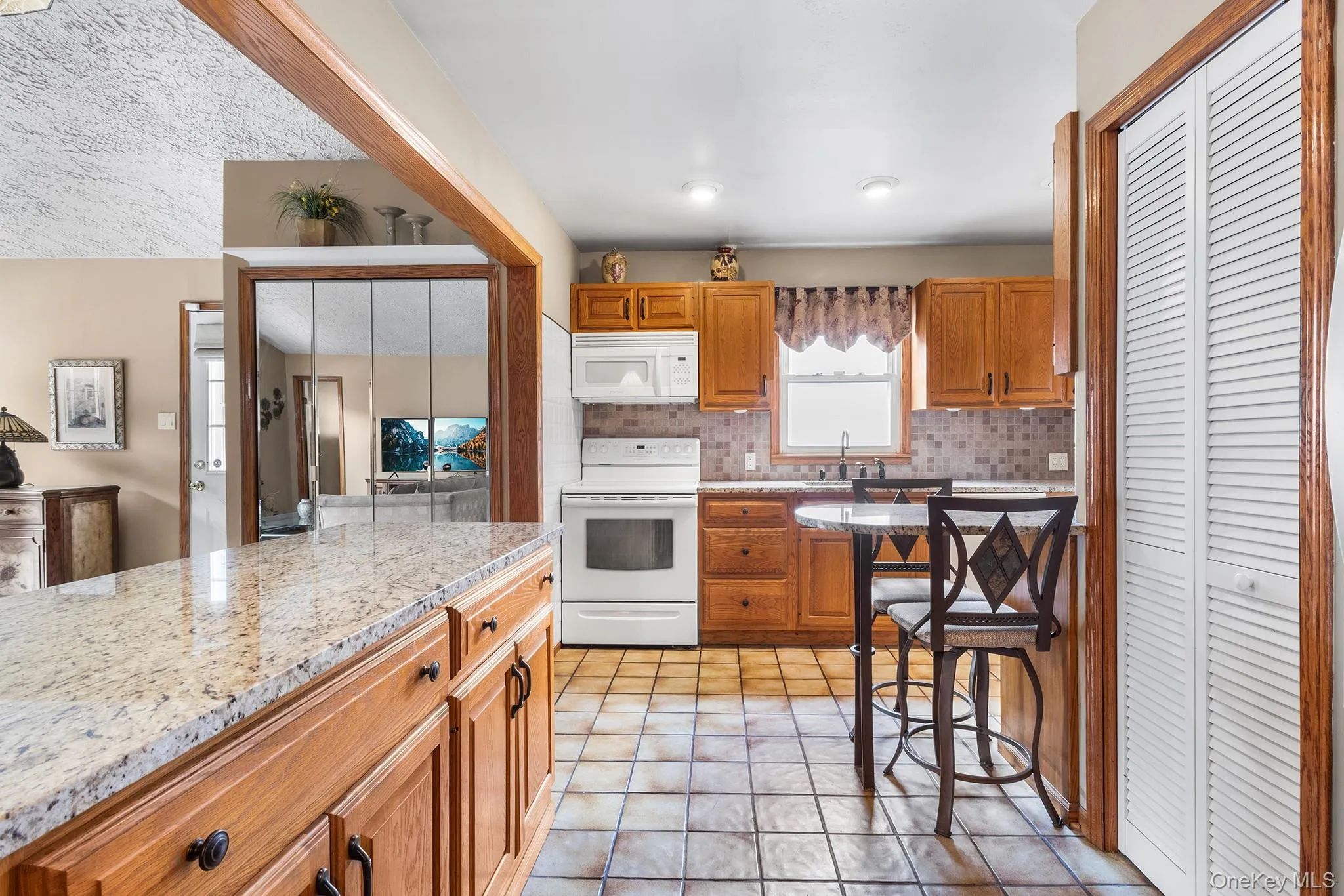 42 Stewart Avenue, Hempstead, NY, 3 Bedrooms Bedrooms, 7 Rooms Rooms,1 BathroomBathrooms,Residential,For Rent,Stewart,0,1043040 42 Stewart Avenue, Hempstead, NY, 3 Bedrooms Bedrooms, 7 Rooms Rooms,1 BathroomBathrooms,Residential,For Rent,Stewart,0,1043040