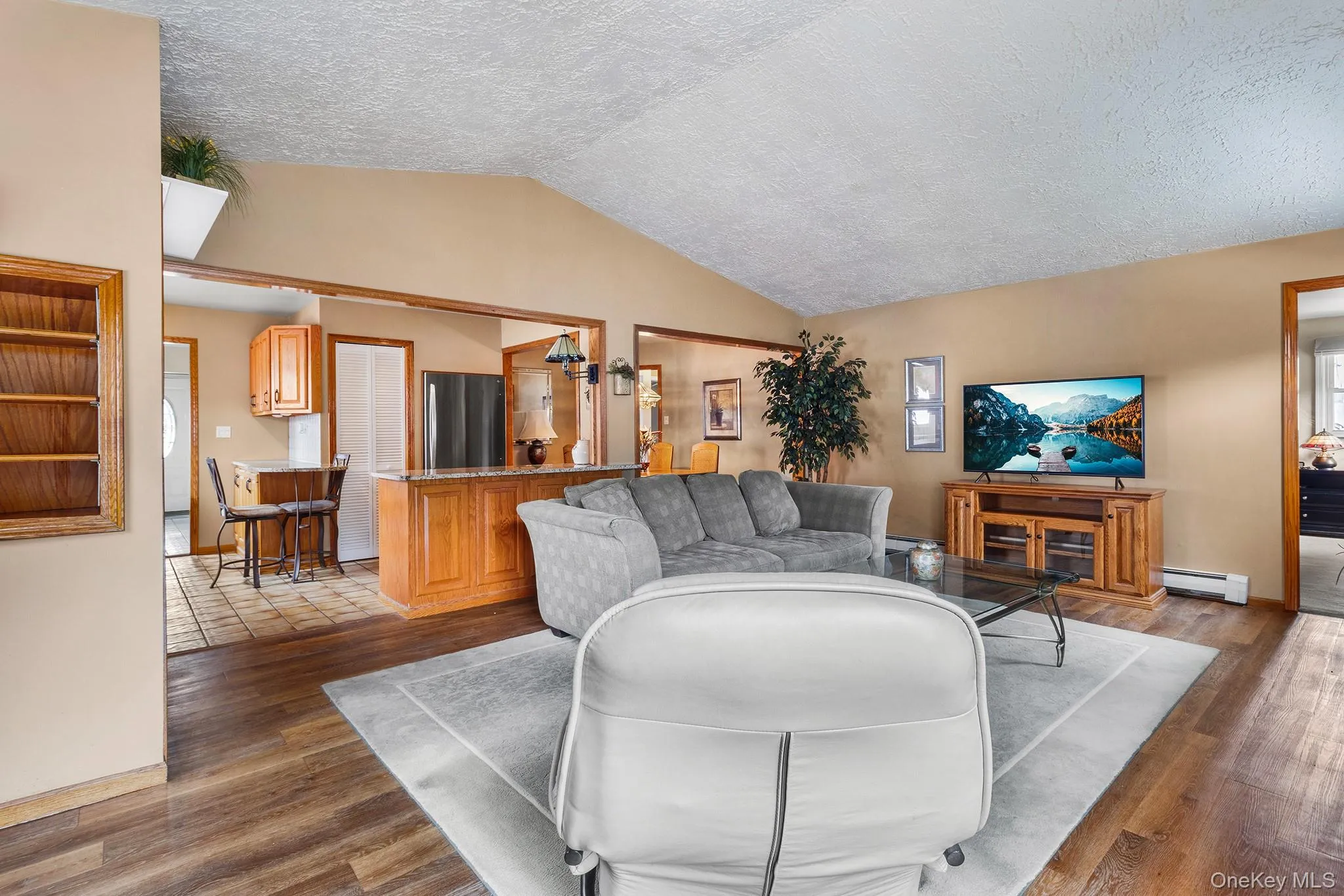 42 Stewart Avenue, Hempstead, NY, 3 Bedrooms Bedrooms, 7 Rooms Rooms,1 BathroomBathrooms,Residential,For Rent,Stewart,0,1043040 42 Stewart Avenue, Hempstead, NY, 3 Bedrooms Bedrooms, 7 Rooms Rooms,1 BathroomBathrooms,Residential,For Rent,Stewart,0,1043040