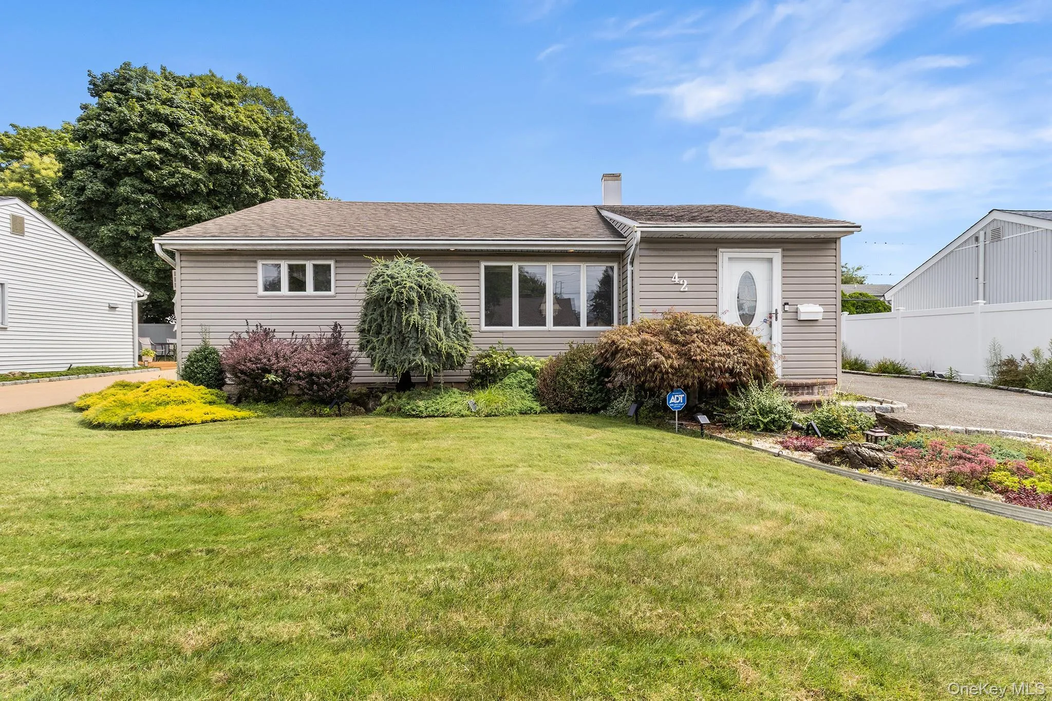 42 Stewart Avenue, Hempstead, NY, 3 Bedrooms Bedrooms, 7 Rooms Rooms,1 BathroomBathrooms,Residential,For Rent,Stewart,0,1043040 42 Stewart Avenue, Hempstead, NY, 3 Bedrooms Bedrooms, 7 Rooms Rooms,1 BathroomBathrooms,Residential,For Rent,Stewart,0,1043040