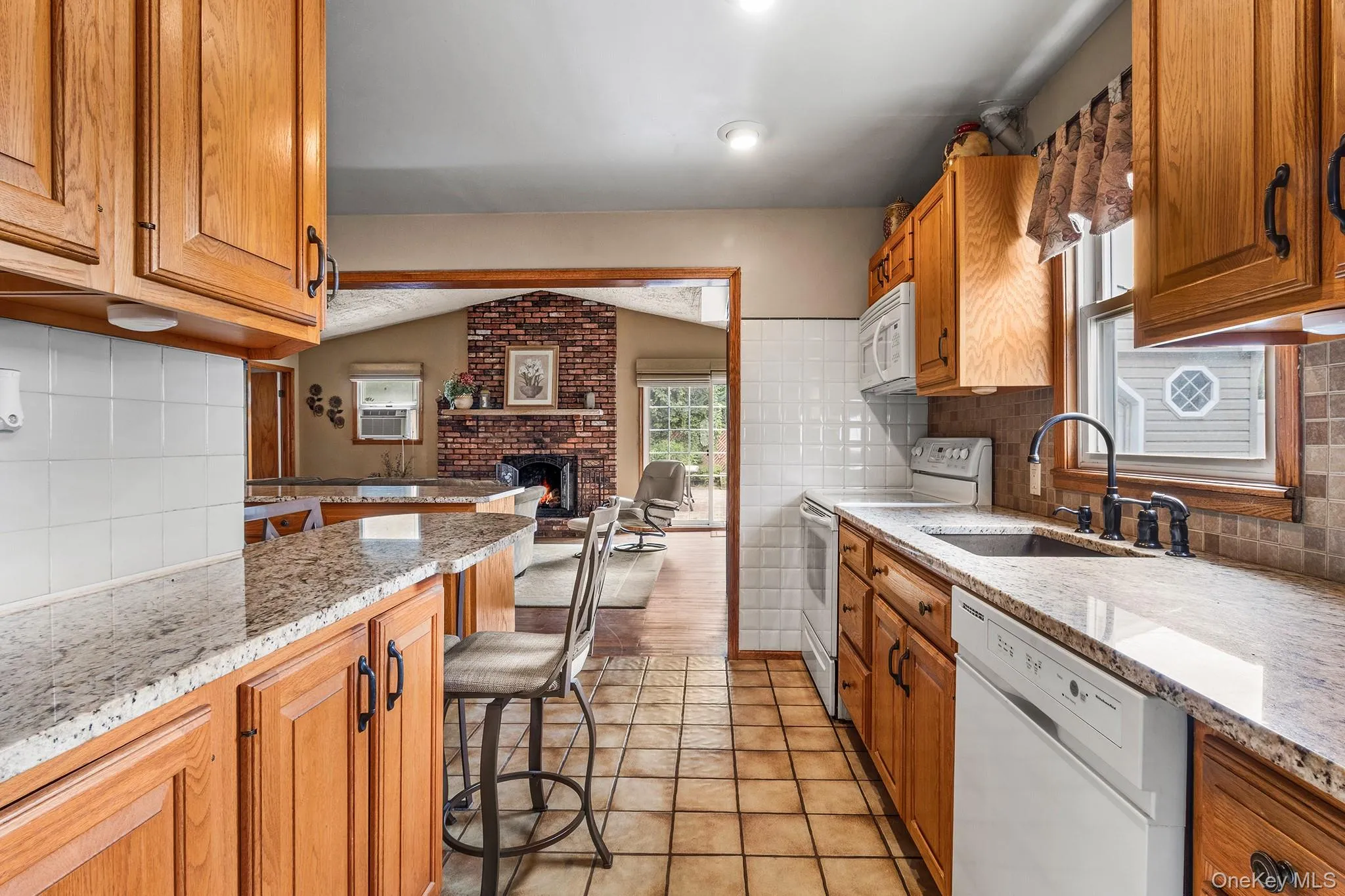 42 Stewart Avenue, Hempstead, NY, 3 Bedrooms Bedrooms, 7 Rooms Rooms,1 BathroomBathrooms,Residential,For Rent,Stewart,0,1043040 42 Stewart Avenue, Hempstead, NY, 3 Bedrooms Bedrooms, 7 Rooms Rooms,1 BathroomBathrooms,Residential,For Rent,Stewart,0,1043040