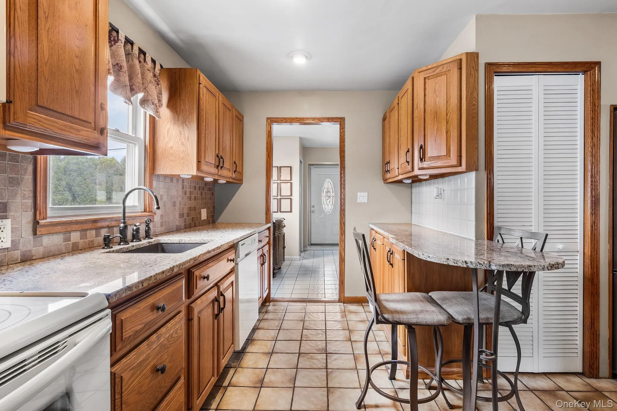 42 Stewart Avenue, Hempstead, NY, 3 Bedrooms Bedrooms, 7 Rooms Rooms,1 BathroomBathrooms,Residential,For Rent,Stewart,0,1043040 42 Stewart Avenue, Hempstead, NY, 3 Bedrooms Bedrooms, 7 Rooms Rooms,1 BathroomBathrooms,Residential,For Rent,Stewart,0,1043040