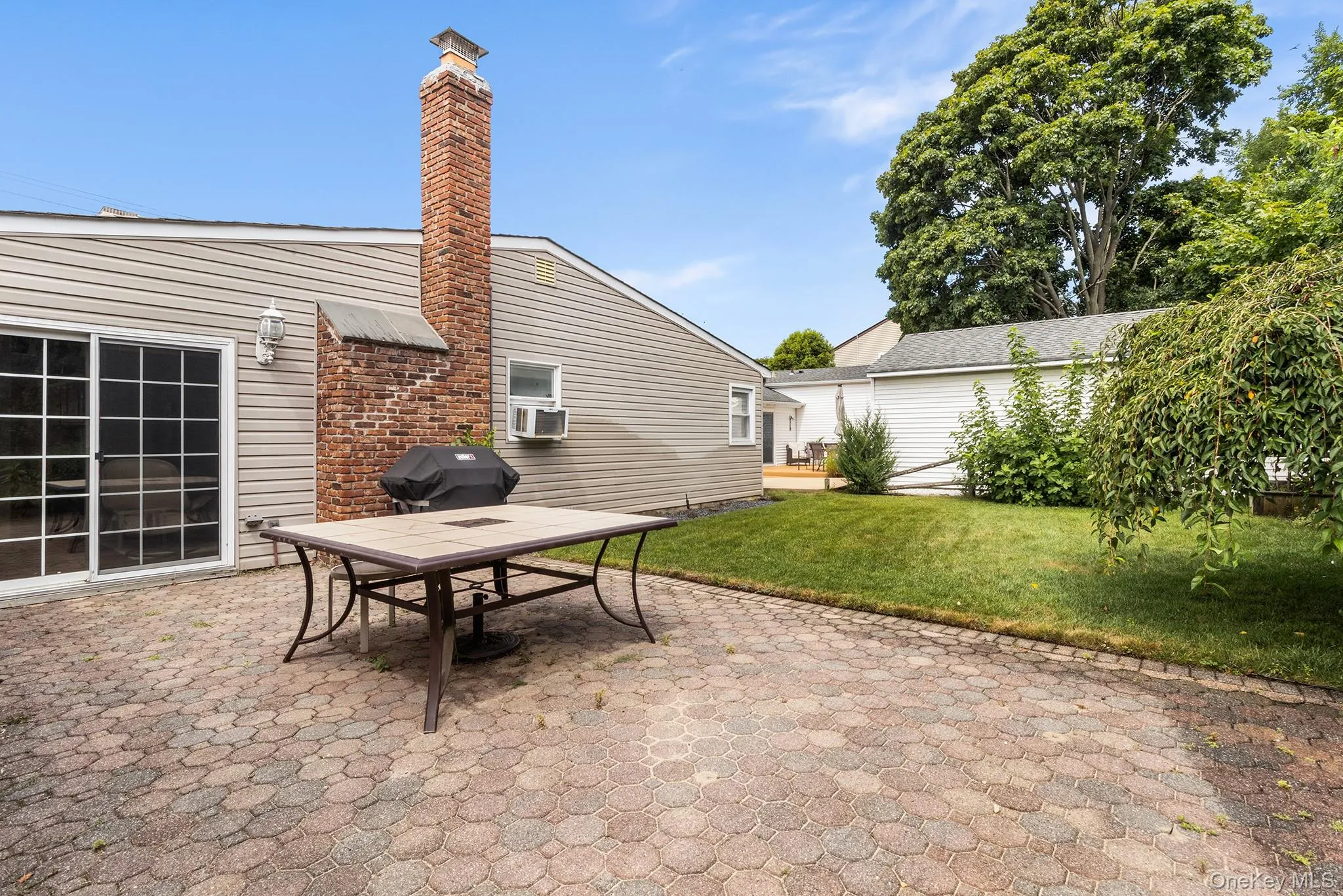 42 Stewart Avenue, Hempstead, NY, 3 Bedrooms Bedrooms, 7 Rooms Rooms,1 BathroomBathrooms,Residential,For Rent,Stewart,0,1043040 42 Stewart Avenue, Hempstead, NY, 3 Bedrooms Bedrooms, 7 Rooms Rooms,1 BathroomBathrooms,Residential,For Rent,Stewart,0,1043040