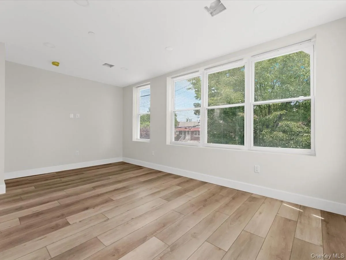 910 226th Street, New York, NY, 4 Bedroom Bedrooms, 6 Room Rooms,2 BathroomBathrooms,Residential Lease,For Rent,226th,0,1043044 910 226th Street, New York, NY, 4 Bedroom Bedrooms, 6 Room Rooms,2 BathroomBathrooms,Residential Lease,For Rent,226th,0,1043044