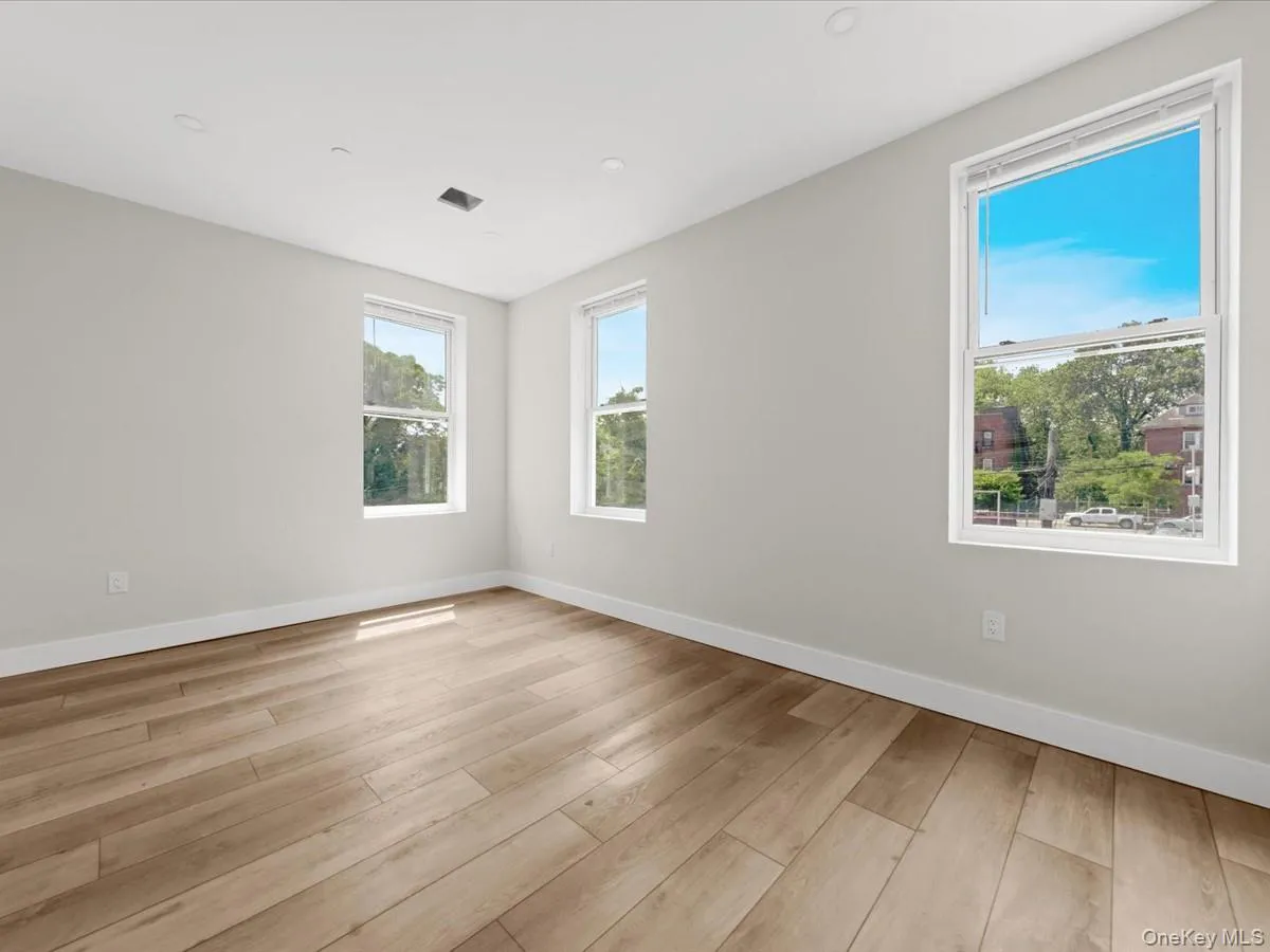 910 226th Street, New York, NY, 4 Bedroom Bedrooms, 6 Room Rooms,2 BathroomBathrooms,Residential Lease,For Rent,226th,0,1043044 910 226th Street, New York, NY, 4 Bedroom Bedrooms, 6 Room Rooms,2 BathroomBathrooms,Residential Lease,For Rent,226th,0,1043044