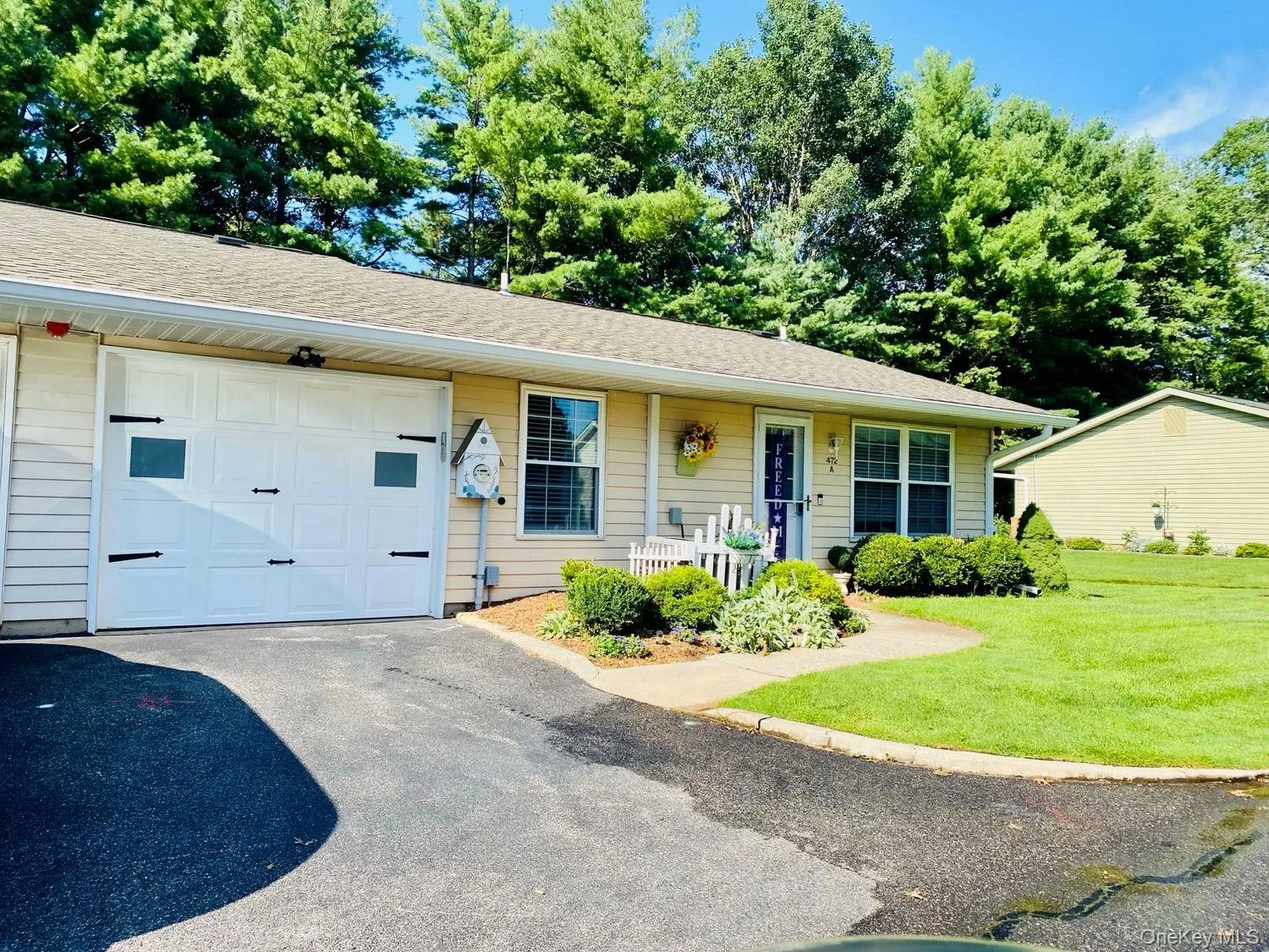 472 Darwen Drive, Brookhaven, NY, 2 Bedrooms Bedrooms, 4 Rooms Rooms,2 BathroomsBathrooms,Residential,For Rent,Darwen,0,1043048 472 Darwen Drive, Brookhaven, NY, 2 Bedrooms Bedrooms, 4 Rooms Rooms,2 BathroomsBathrooms,Residential,For Rent,Darwen,0,1043048