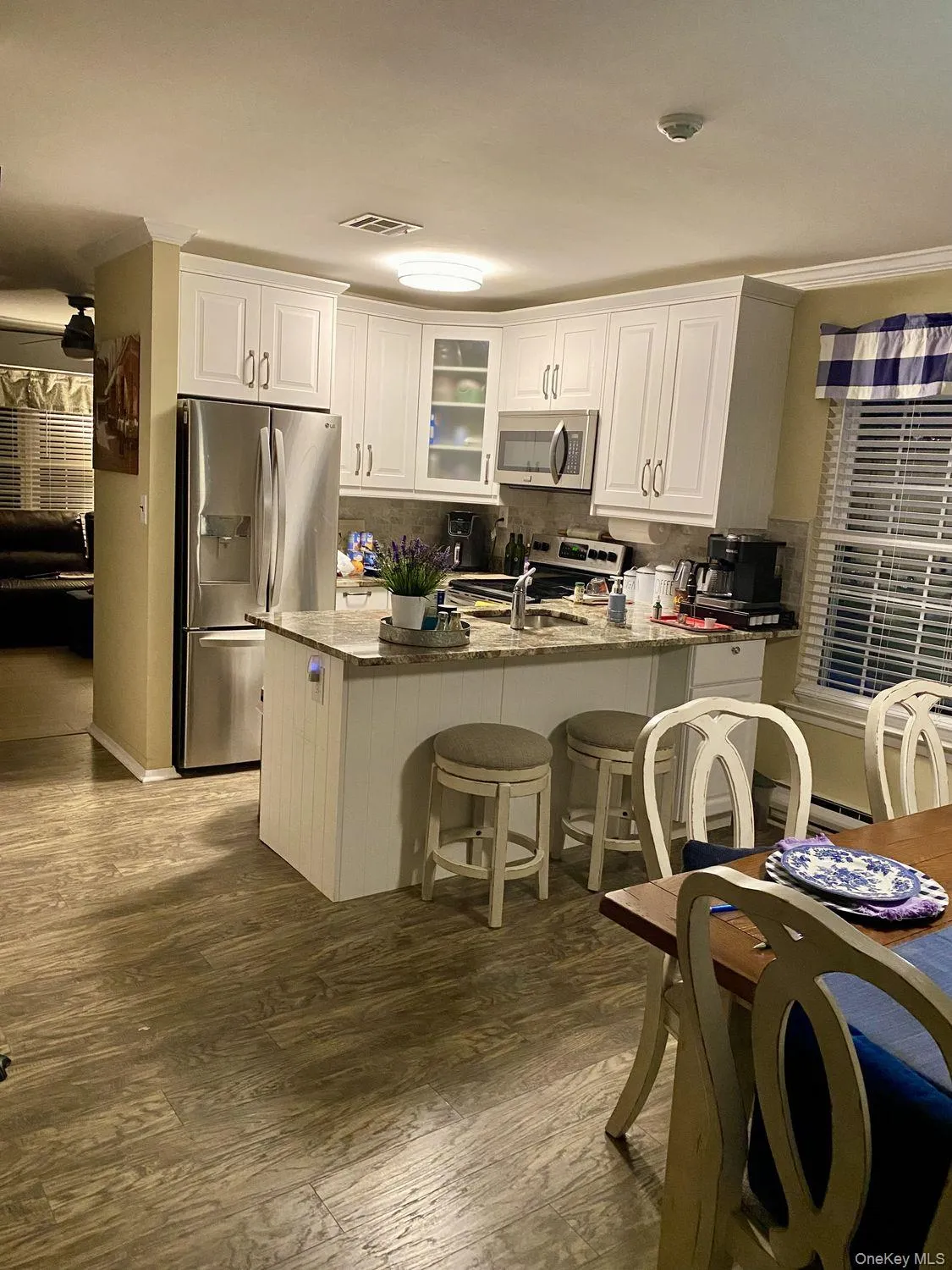 472 Darwen Drive, Brookhaven, NY, 2 Bedrooms Bedrooms, 4 Rooms Rooms,2 BathroomsBathrooms,Residential,For Rent,Darwen,0,1043048 472 Darwen Drive, Brookhaven, NY, 2 Bedrooms Bedrooms, 4 Rooms Rooms,2 BathroomsBathrooms,Residential,For Rent,Darwen,0,1043048