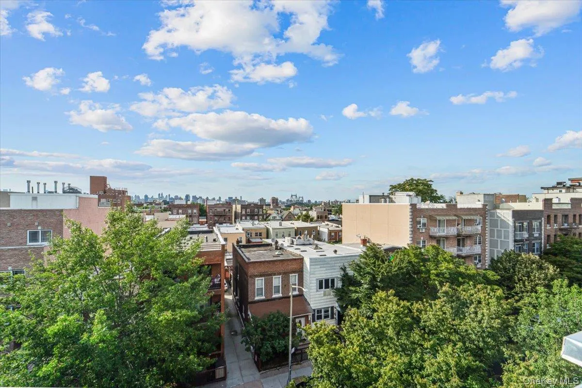 2569 38th Street, New York, NY, 1 Bedroom Bedrooms, 4 Rooms Rooms,1 BathroomBathrooms,Residential,For Rent,38th,0,1043050 2569 38th Street, New York, NY, 1 Bedroom Bedrooms, 4 Rooms Rooms,1 BathroomBathrooms,Residential,For Rent,38th,0,1043050