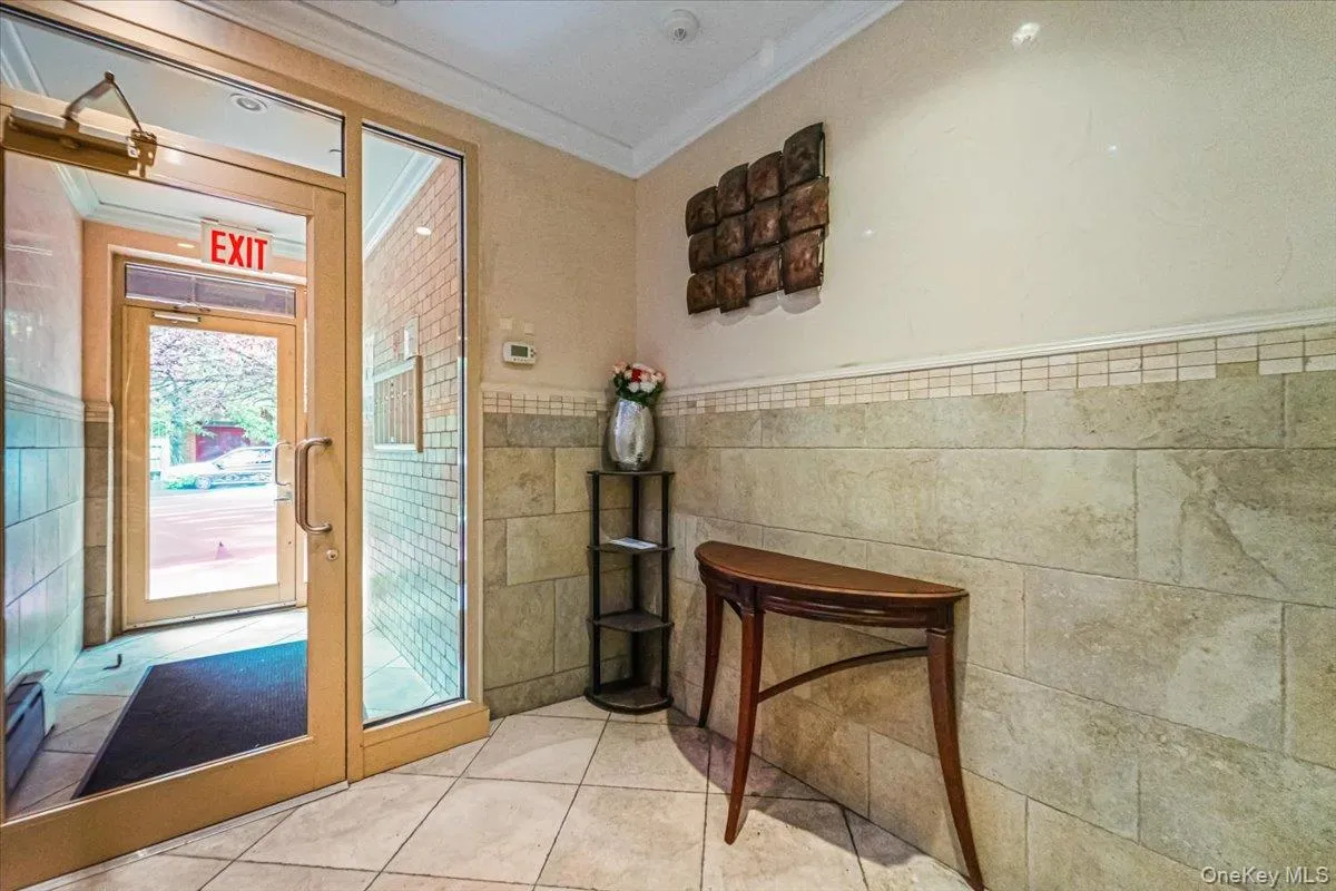 2569 38th Street, New York, NY, 1 Bedroom Bedrooms, 4 Rooms Rooms,1 BathroomBathrooms,Residential,For Rent,38th,0,1043050 2569 38th Street, New York, NY, 1 Bedroom Bedrooms, 4 Rooms Rooms,1 BathroomBathrooms,Residential,For Rent,38th,0,1043050