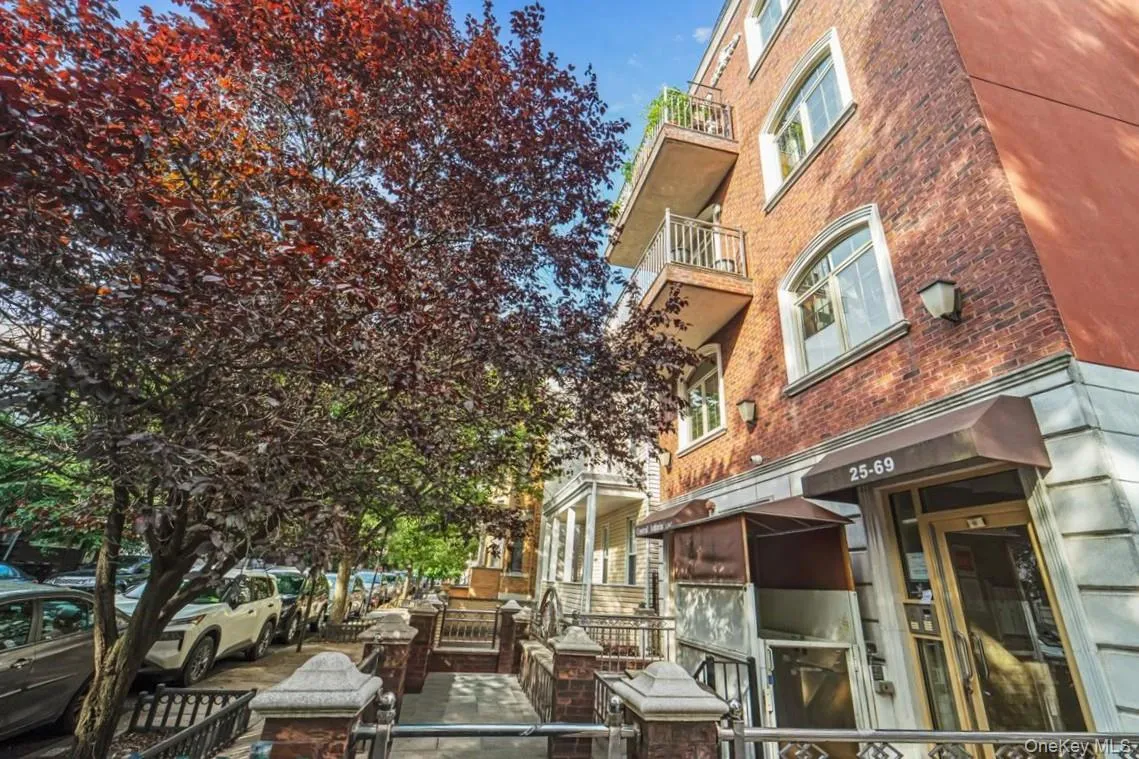 2569 38th Street, New York, NY, 1 Bedroom Bedrooms, 4 Rooms Rooms,1 BathroomBathrooms,Residential,For Rent,38th,0,1043050 2569 38th Street, New York, NY, 1 Bedroom Bedrooms, 4 Rooms Rooms,1 BathroomBathrooms,Residential,For Rent,38th,0,1043050