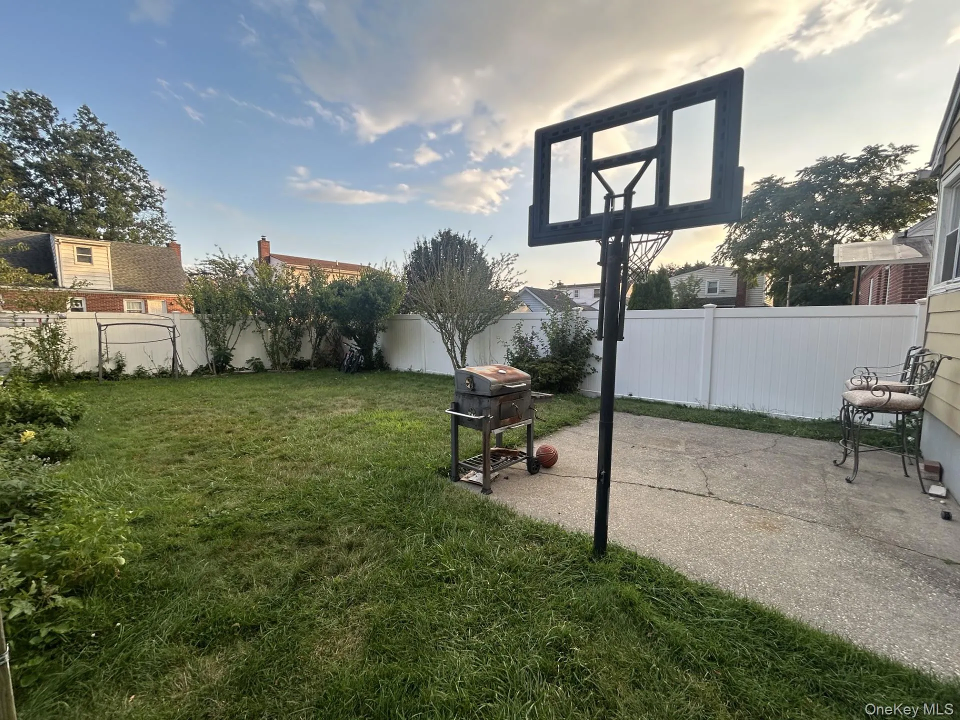 76 Robinwood Avenue, Hempstead, NY, 3 Bedroom Bedrooms, 6 Room Rooms,2 BathroomBathrooms,Residential Lease,For Rent,Robinwood,0,1043051 76 Robinwood Avenue, Hempstead, NY, 3 Bedroom Bedrooms, 6 Room Rooms,2 BathroomBathrooms,Residential Lease,For Rent,Robinwood,0,1043051