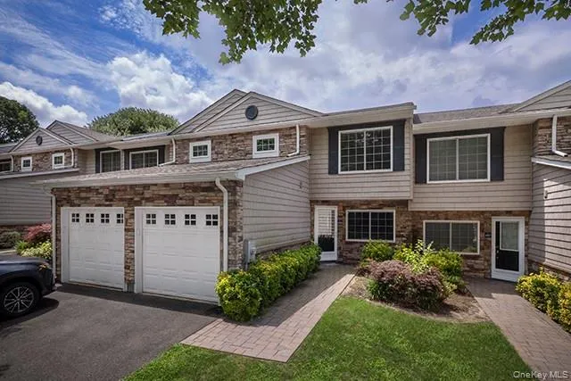 3705 Townhouse Drive, Brookhaven, NY, 3 Bedrooms Bedrooms, 6 Rooms Rooms,2 BathroomsBathrooms,Residential Lease,For Rent,Townhouse,0,1043062 3705 Townhouse Drive, Brookhaven, NY, 3 Bedrooms Bedrooms, 6 Rooms Rooms,2 BathroomsBathrooms,Residential Lease,For Rent,Townhouse,0,1043062