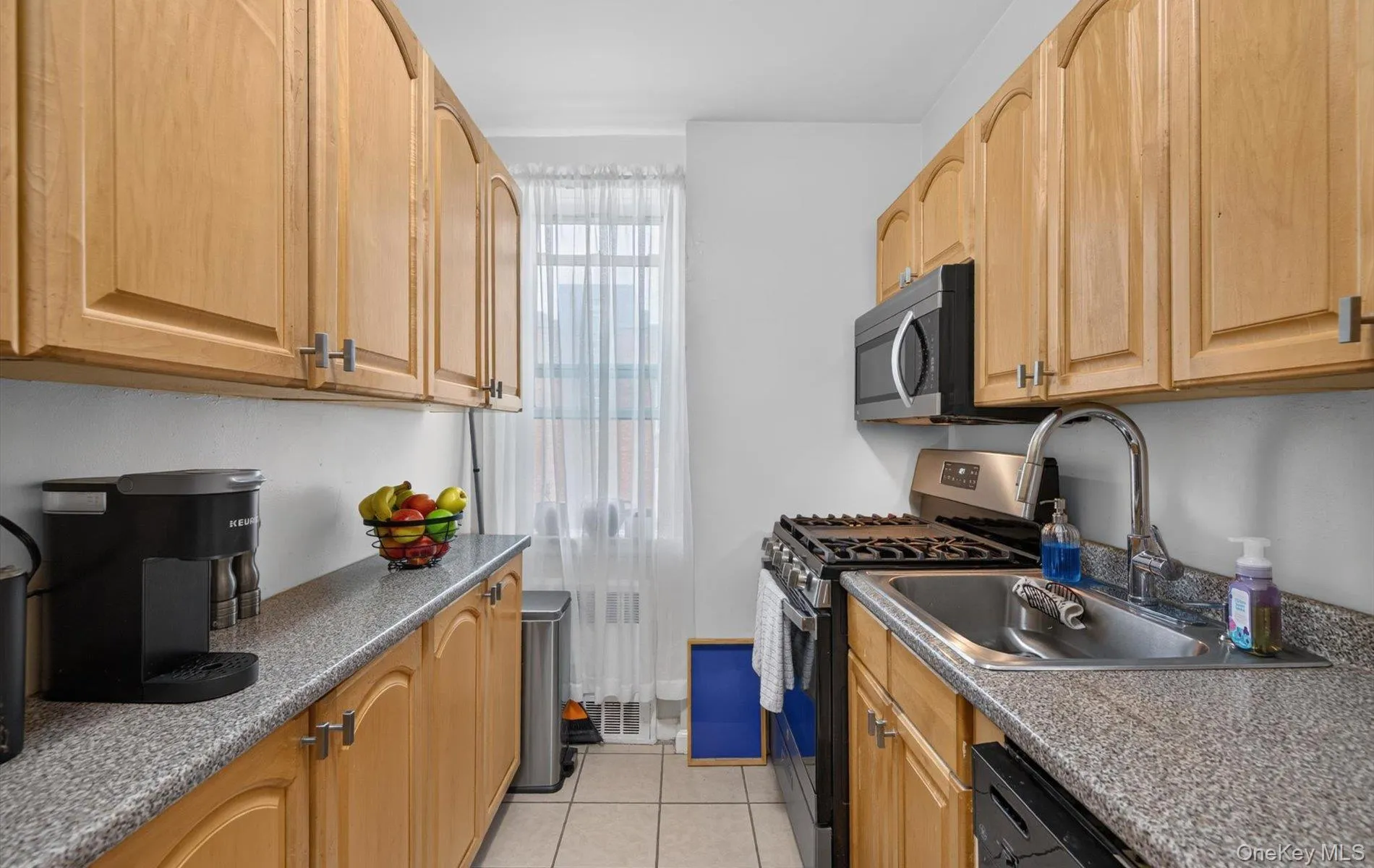 36 Cathedral Avenue, Hempstead, NY, 1 Bedroom Bedrooms, 4 Rooms Rooms,1 BathroomBathrooms,Residential,For Rent,Cathedral,0,1043069 36 Cathedral Avenue, Hempstead, NY, 1 Bedroom Bedrooms, 4 Rooms Rooms,1 BathroomBathrooms,Residential,For Rent,Cathedral,0,1043069