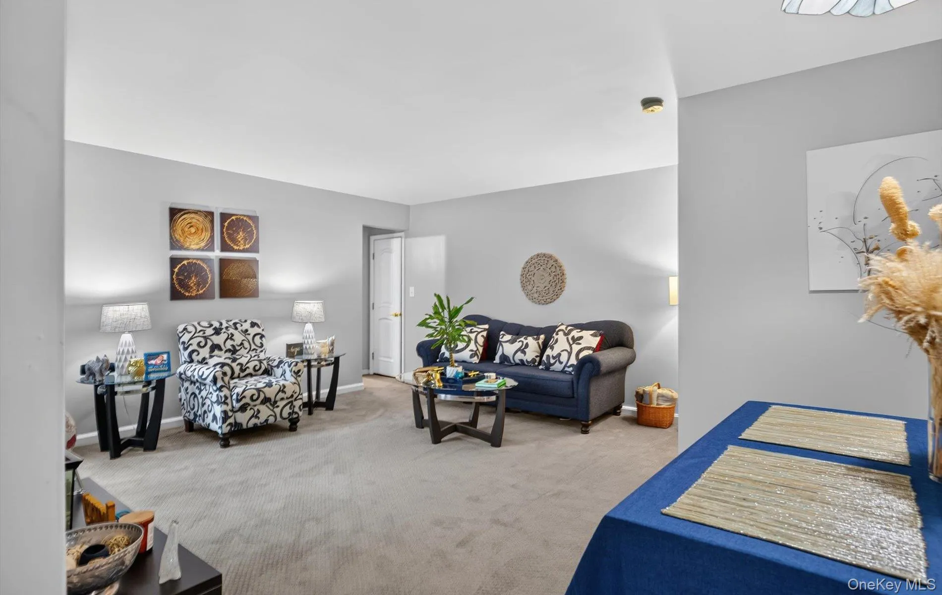 36 Cathedral Avenue, Hempstead, NY, 1 Bedroom Bedrooms, 4 Rooms Rooms,1 BathroomBathrooms,Residential,For Rent,Cathedral,0,1043069 36 Cathedral Avenue, Hempstead, NY, 1 Bedroom Bedrooms, 4 Rooms Rooms,1 BathroomBathrooms,Residential,For Rent,Cathedral,0,1043069