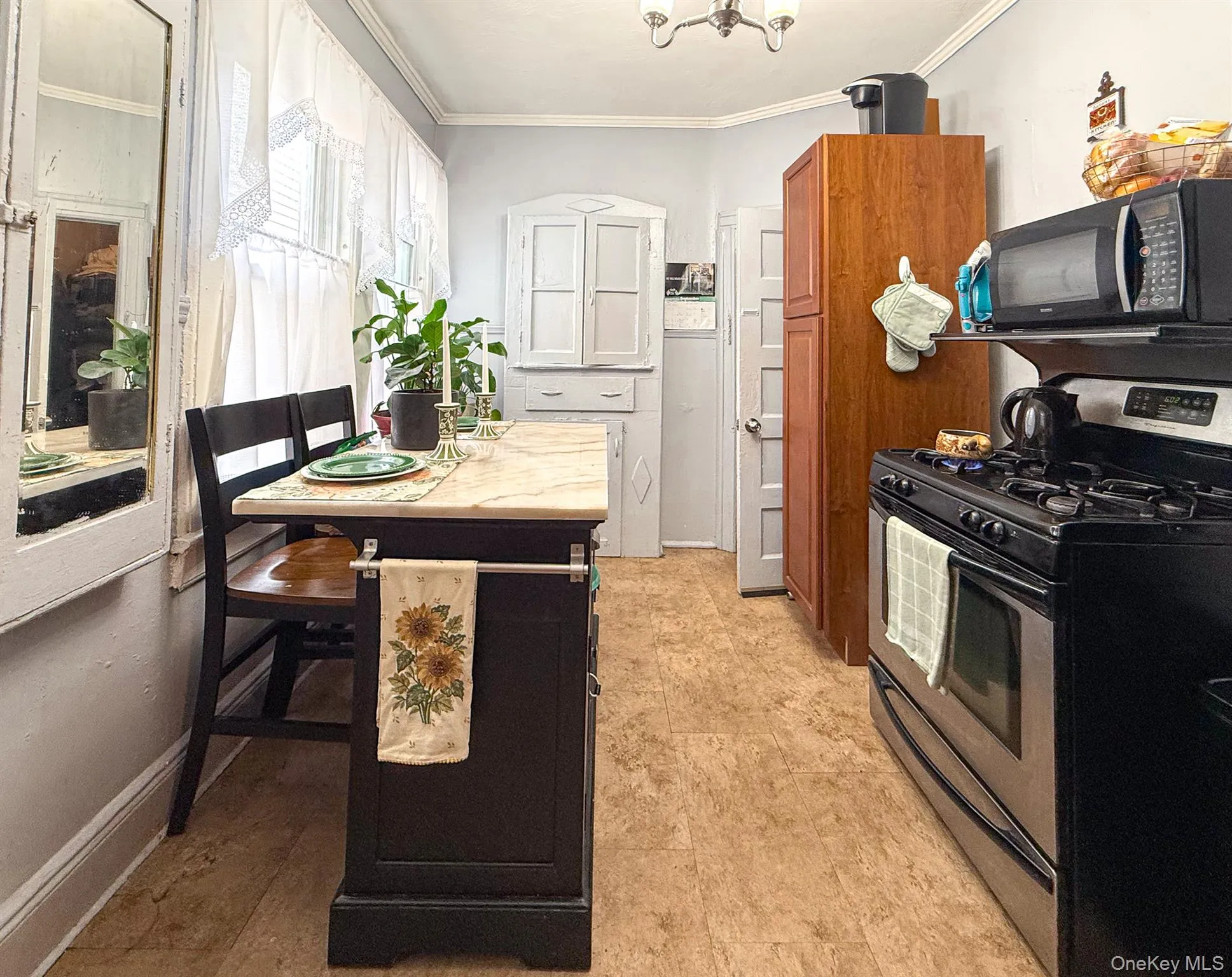 97-10 34th Avenue, New York, NY, 7 Bedrooms Bedrooms, 12 Rooms Rooms,3 BathroomsBathrooms,Residential,For Rent,34th,0,1043072 97-10 34th Avenue, New York, NY, 7 Bedrooms Bedrooms, 12 Rooms Rooms,3 BathroomsBathrooms,Residential,For Rent,34th,0,1043072