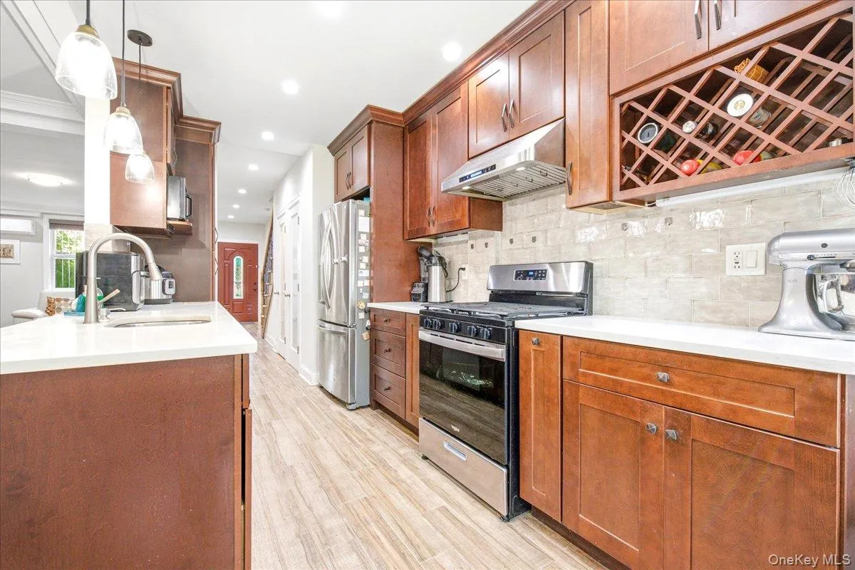67-30 Harrow Street, New York, NY, 4 Bedrooms Bedrooms, 13 Rooms Rooms,2 BathroomsBathrooms,Residential,For Rent,Harrow,0,1043073 67-30 Harrow Street, New York, NY, 4 Bedrooms Bedrooms, 13 Rooms Rooms,2 BathroomsBathrooms,Residential,For Rent,Harrow,0,1043073
