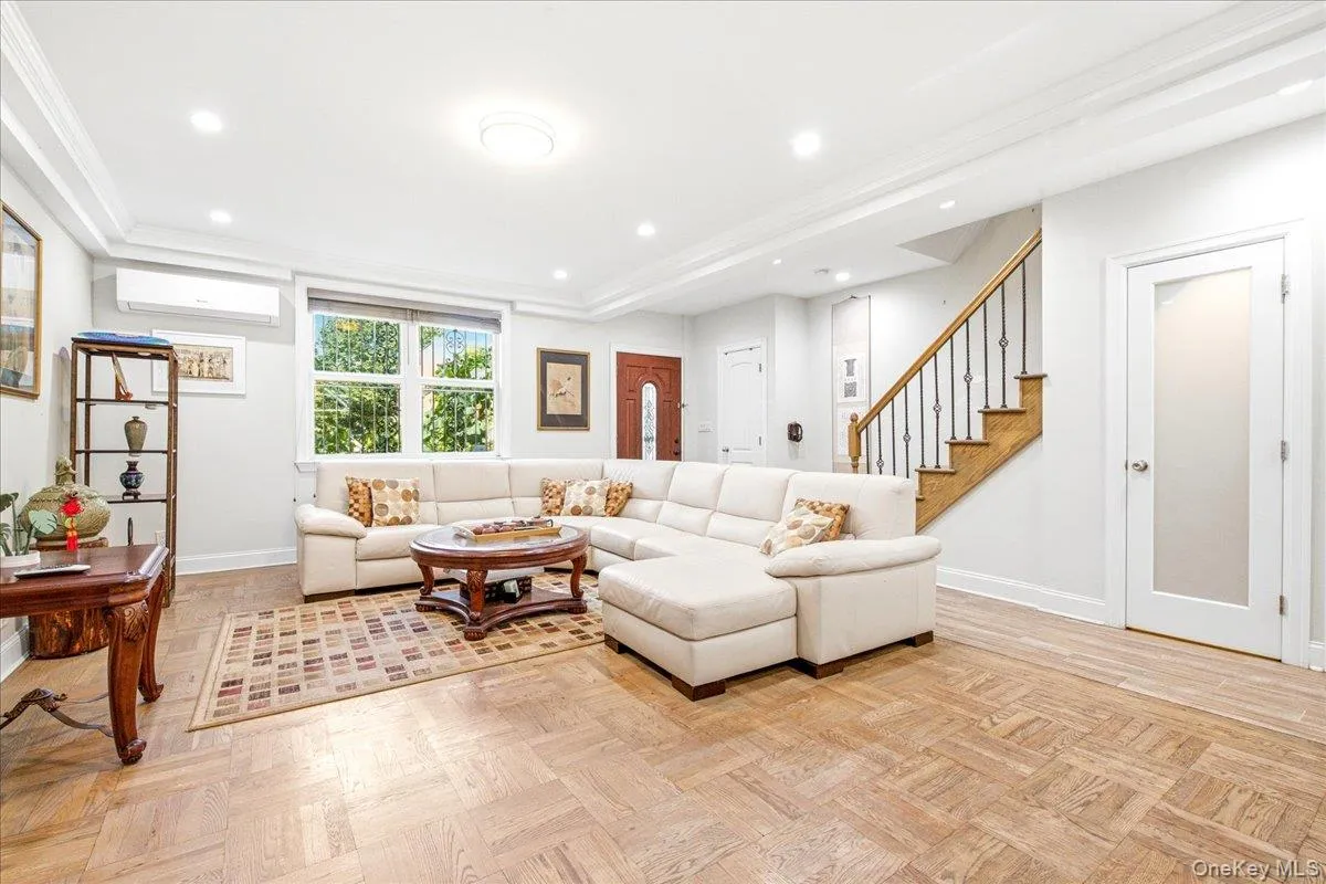 67-30 Harrow Street, New York, NY, 4 Bedrooms Bedrooms, 13 Rooms Rooms,2 BathroomsBathrooms,Residential,For Rent,Harrow,0,1043073 67-30 Harrow Street, New York, NY, 4 Bedrooms Bedrooms, 13 Rooms Rooms,2 BathroomsBathrooms,Residential,For Rent,Harrow,0,1043073