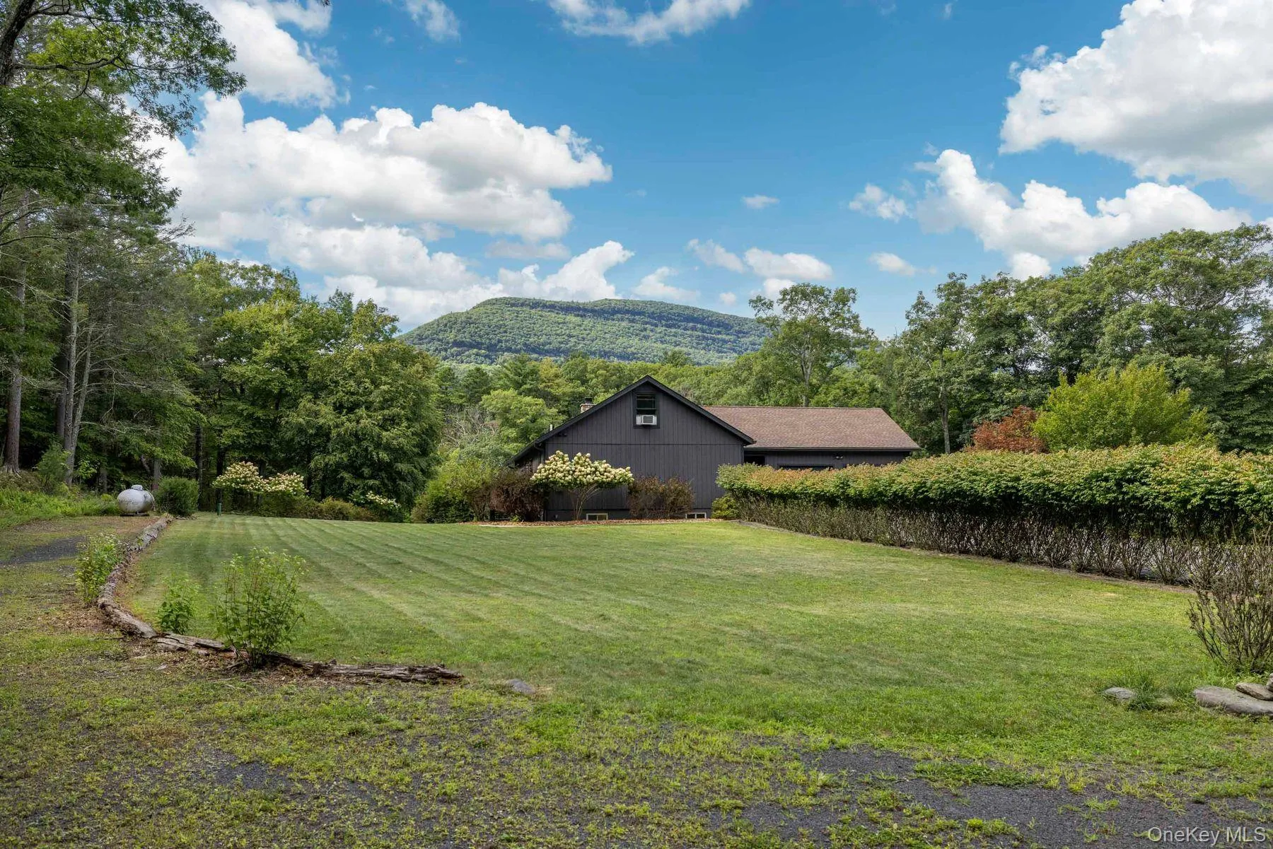 61 Woodland Falls Road, Saugerties, NY, 2 Bedrooms Bedrooms, 10 Rooms Rooms,2 BathroomsBathrooms,Residential,For Rent,Woodland Falls,0,1043078 61 Woodland Falls Road, Saugerties, NY, 2 Bedrooms Bedrooms, 10 Rooms Rooms,2 BathroomsBathrooms,Residential,For Rent,Woodland Falls,0,1043078