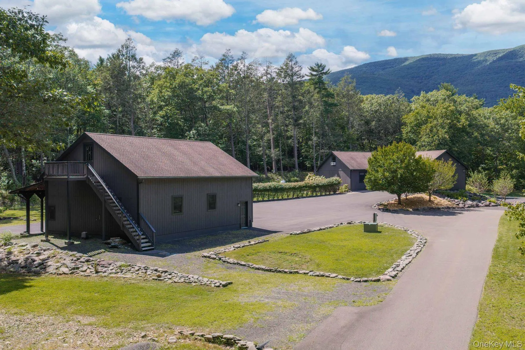 61 Woodland Falls Road, Saugerties, NY, 2 Bedrooms Bedrooms, 10 Rooms Rooms,2 BathroomsBathrooms,Residential,For Rent,Woodland Falls,0,1043078 61 Woodland Falls Road, Saugerties, NY, 2 Bedrooms Bedrooms, 10 Rooms Rooms,2 BathroomsBathrooms,Residential,For Rent,Woodland Falls,0,1043078