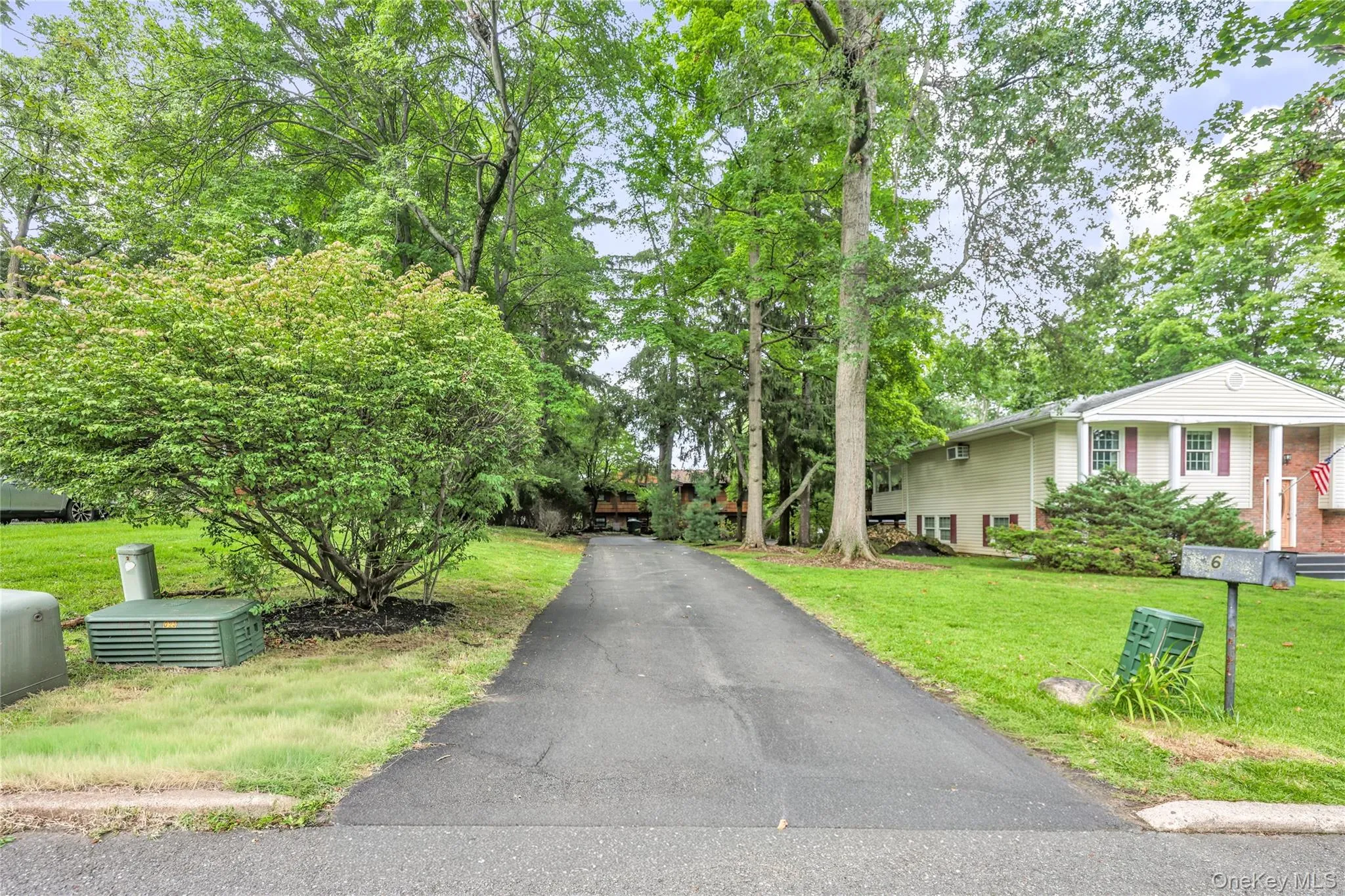 6 Arrow Lane, Clarkstown, NY, 4 Bedrooms Bedrooms, 10 Rooms Rooms,2 BathroomsBathrooms,Residential,For Rent,Arrow,0,1043082 6 Arrow Lane, Clarkstown, NY, 4 Bedrooms Bedrooms, 10 Rooms Rooms,2 BathroomsBathrooms,Residential,For Rent,Arrow,0,1043082