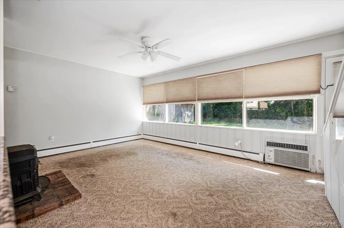 162 Twin Lane, Hempstead, NY, 3 Bedrooms Bedrooms, 5 Rooms Rooms,2 BathroomsBathrooms,Residential,For Rent,Twin,0,1043083 162 Twin Lane, Hempstead, NY, 3 Bedrooms Bedrooms, 5 Rooms Rooms,2 BathroomsBathrooms,Residential,For Rent,Twin,0,1043083