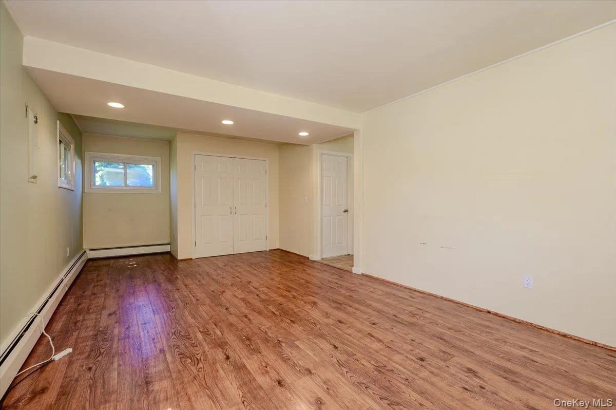 1st Floor Bedroom or Living Room 1st Floor Bedroom or Living Room