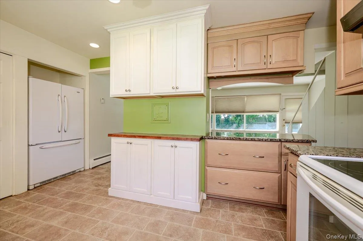 162 Twin Lane, Hempstead, NY, 3 Bedrooms Bedrooms, 5 Rooms Rooms,2 BathroomsBathrooms,Residential,For Rent,Twin,0,1043083 162 Twin Lane, Hempstead, NY, 3 Bedrooms Bedrooms, 5 Rooms Rooms,2 BathroomsBathrooms,Residential,For Rent,Twin,0,1043083