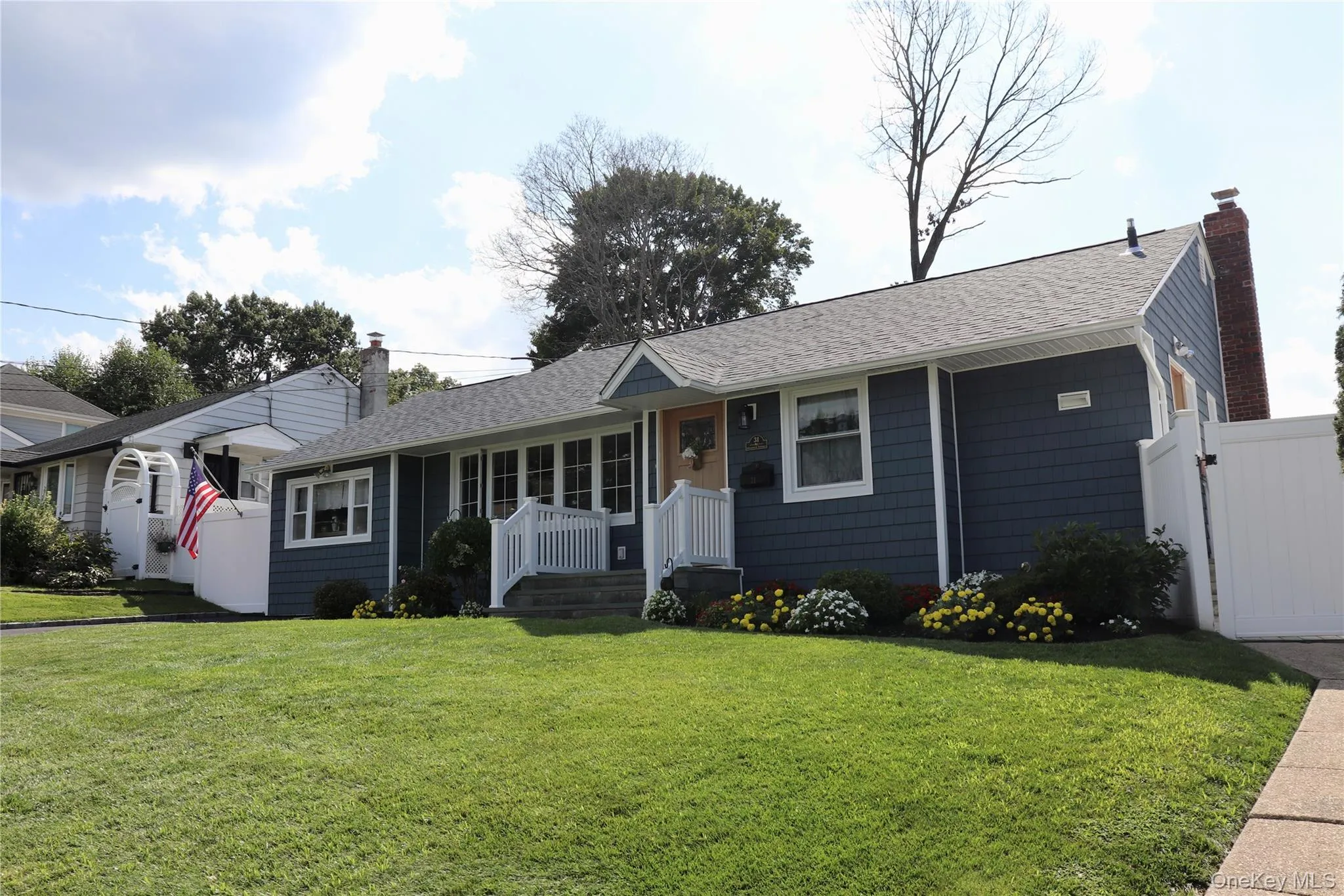 31 Prestwick Terrace, Glen Cove, NY, 3 Bedrooms Bedrooms, 6 Rooms Rooms,1 BathroomBathrooms,Residential,For Rent,Prestwick,0,1043084 31 Prestwick Terrace, Glen Cove, NY, 3 Bedrooms Bedrooms, 6 Rooms Rooms,1 BathroomBathrooms,Residential,For Rent,Prestwick,0,1043084