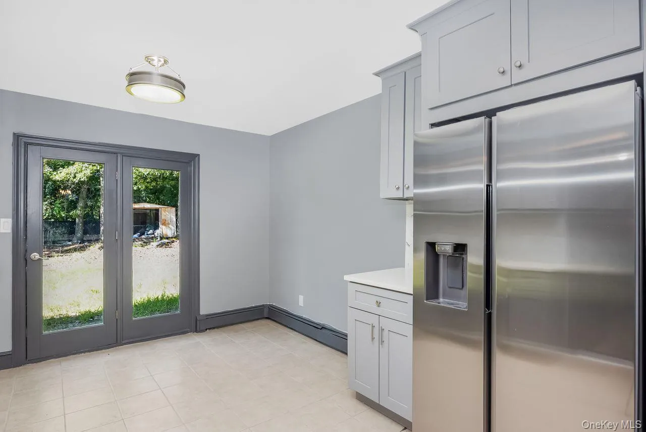 99 Ontario Street, Brookhaven, NY, 3 Bedrooms Bedrooms, 7 Rooms Rooms,2 BathroomsBathrooms,Residential,For Rent,Ontario,0,1043085 99 Ontario Street, Brookhaven, NY, 3 Bedrooms Bedrooms, 7 Rooms Rooms,2 BathroomsBathrooms,Residential,For Rent,Ontario,0,1043085
