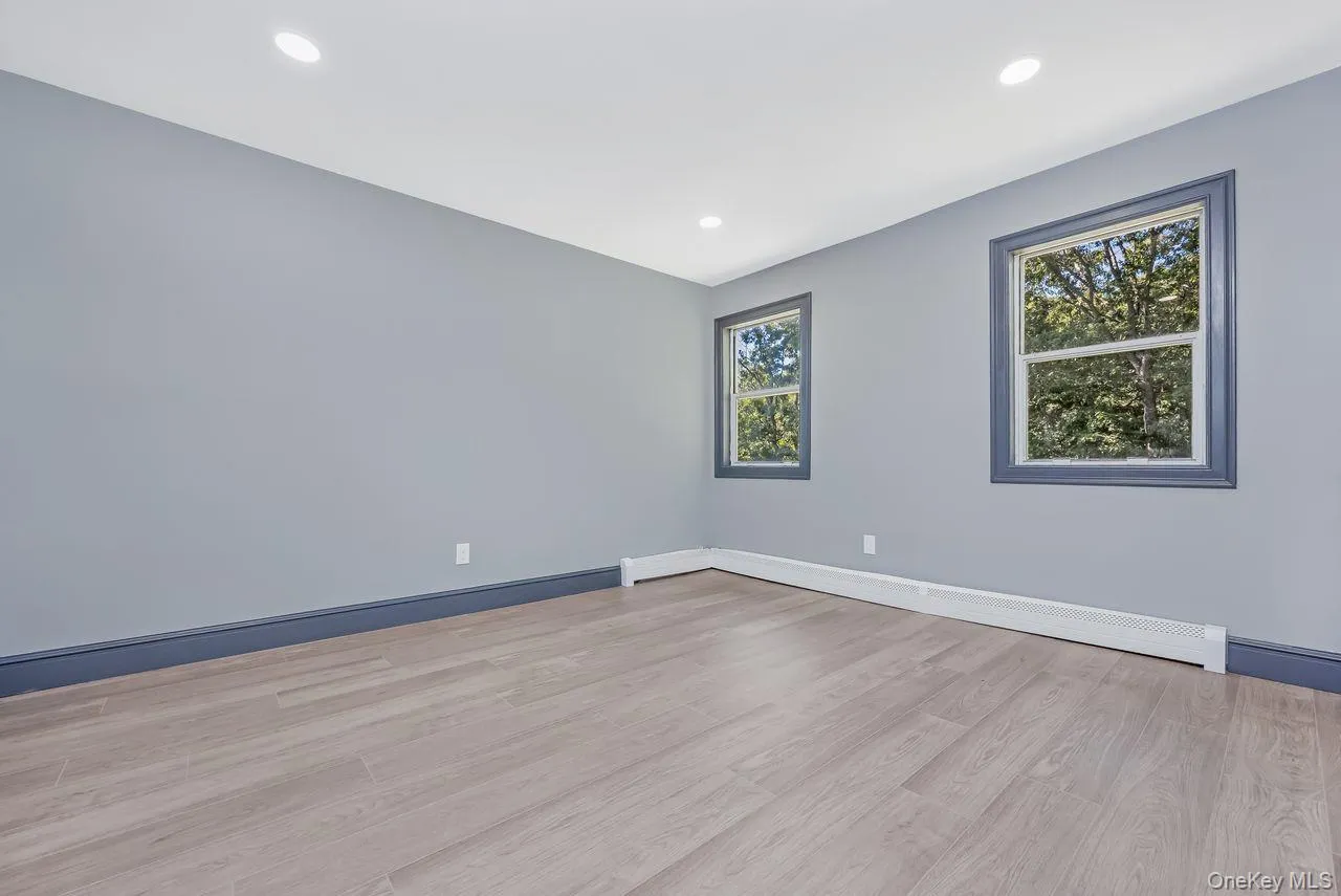 99 Ontario Street, Brookhaven, NY, 3 Bedrooms Bedrooms, 7 Rooms Rooms,2 BathroomsBathrooms,Residential,For Rent,Ontario,0,1043085 99 Ontario Street, Brookhaven, NY, 3 Bedrooms Bedrooms, 7 Rooms Rooms,2 BathroomsBathrooms,Residential,For Rent,Ontario,0,1043085