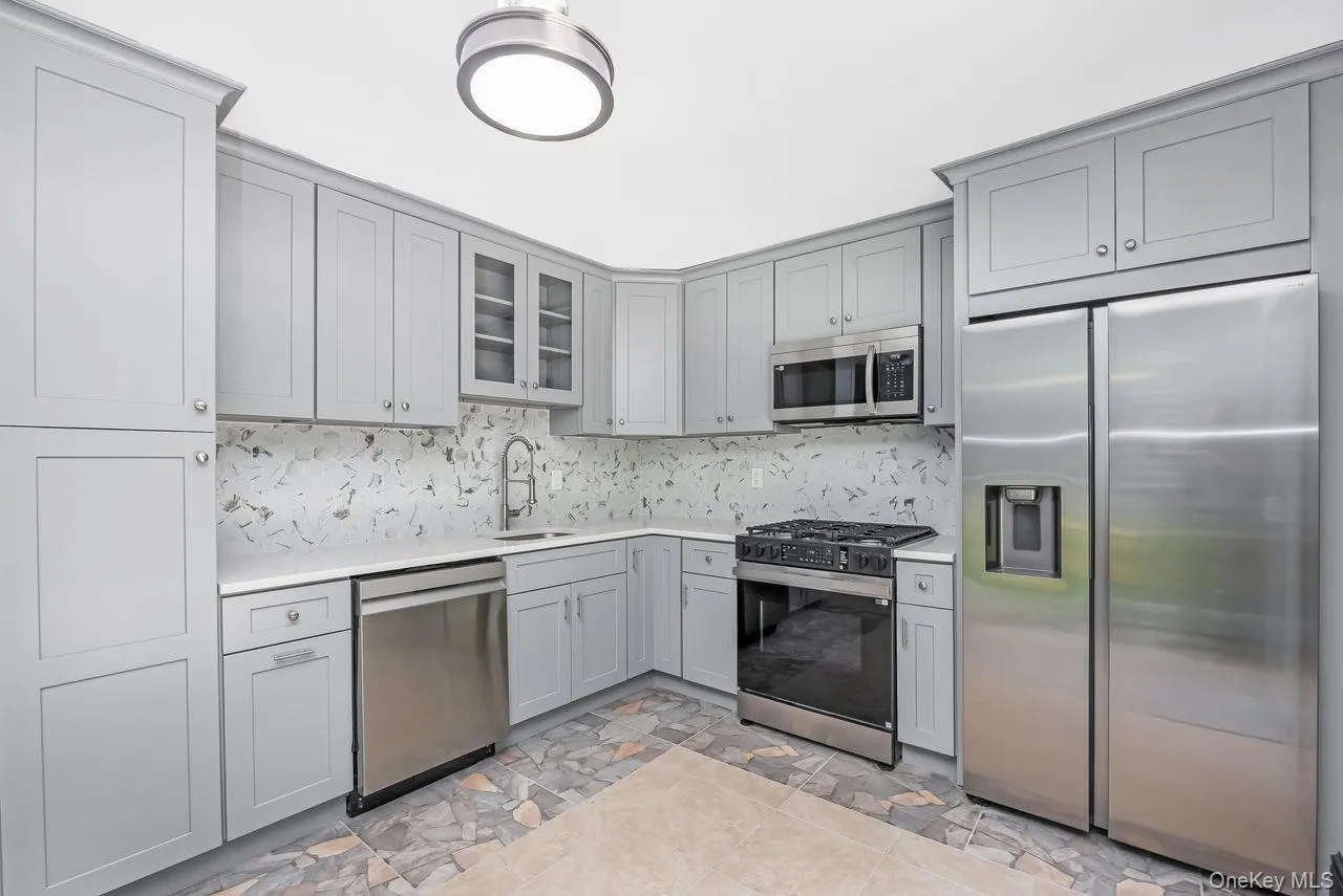 99 Ontario Street, Brookhaven, NY, 3 Bedrooms Bedrooms, 7 Rooms Rooms,2 BathroomsBathrooms,Residential,For Rent,Ontario,0,1043085 99 Ontario Street, Brookhaven, NY, 3 Bedrooms Bedrooms, 7 Rooms Rooms,2 BathroomsBathrooms,Residential,For Rent,Ontario,0,1043085