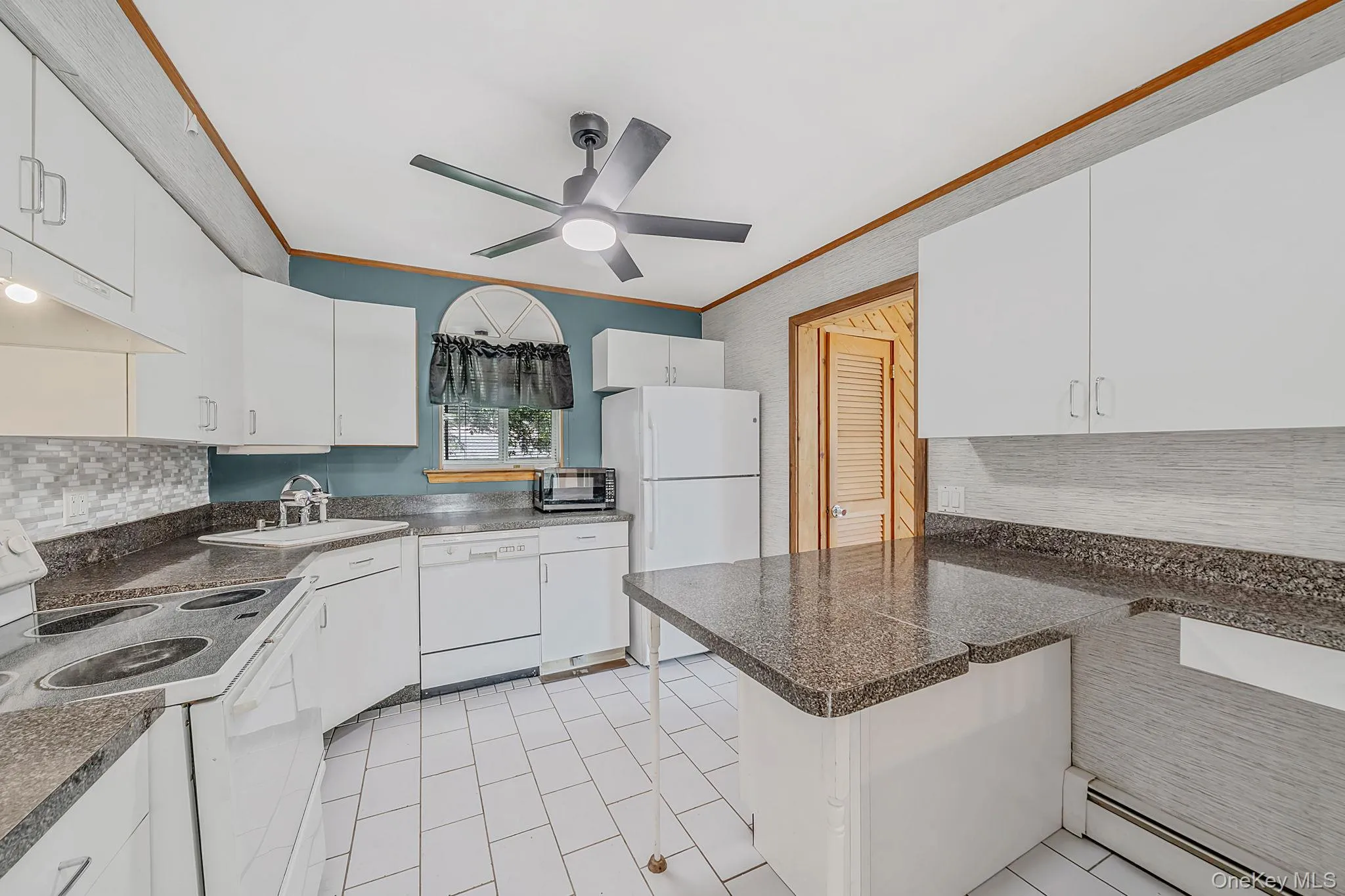 2794 Ocean Avenue, Brookhaven, NY, 3 Bedrooms Bedrooms, 5 Rooms Rooms,1 BathroomBathrooms,Residential Lease,For Rent,Ocean,0,1043088 2794 Ocean Avenue, Brookhaven, NY, 3 Bedrooms Bedrooms, 5 Rooms Rooms,1 BathroomBathrooms,Residential Lease,For Rent,Ocean,0,1043088
