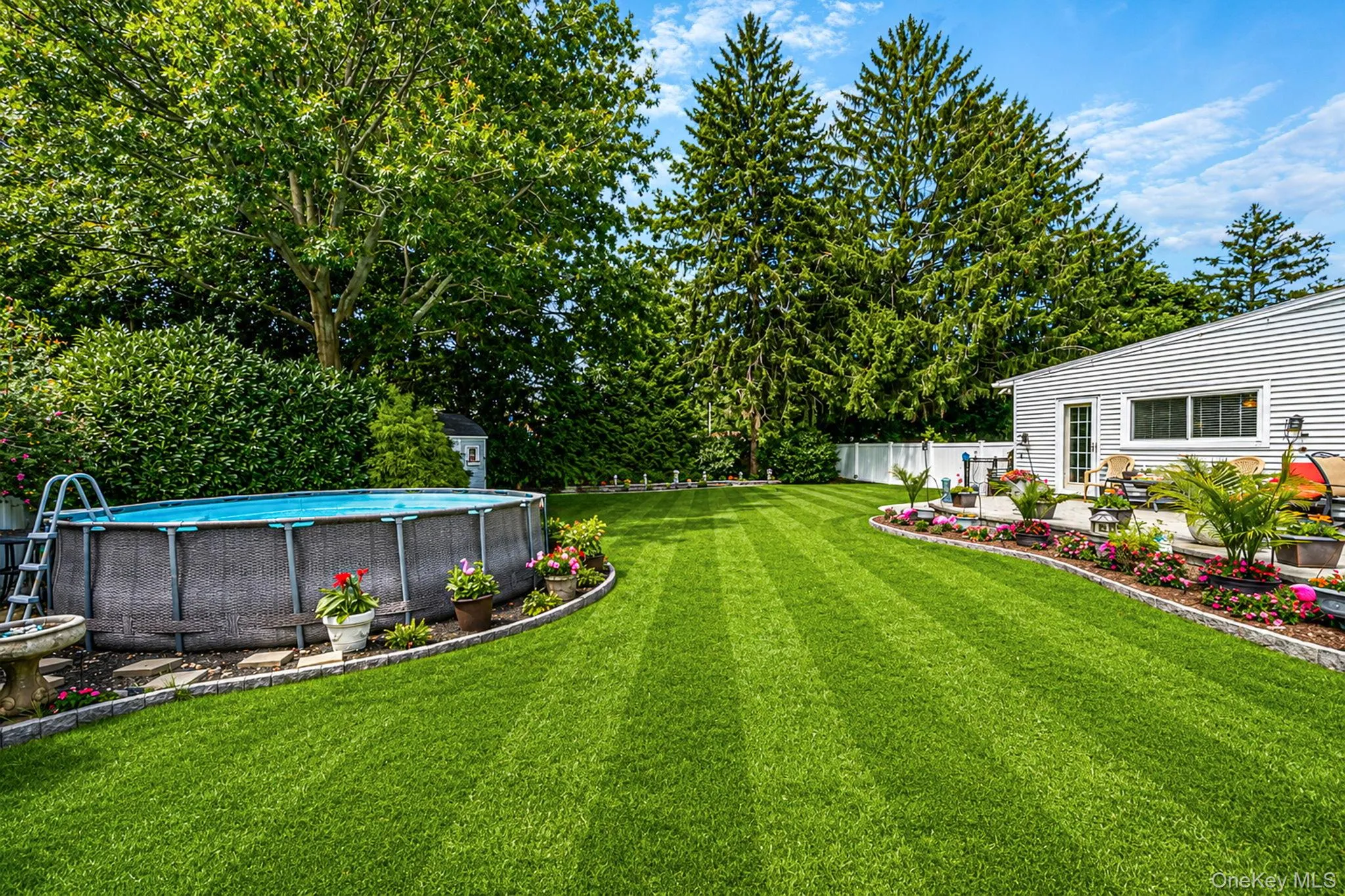 19 Ridgeley Road, Smithtown, NY, 3 Bedrooms Bedrooms, 9 Rooms Rooms,2 BathroomsBathrooms,Residential,For Rent,Ridgeley,0,1043090 19 Ridgeley Road, Smithtown, NY, 3 Bedrooms Bedrooms, 9 Rooms Rooms,2 BathroomsBathrooms,Residential,For Rent,Ridgeley,0,1043090