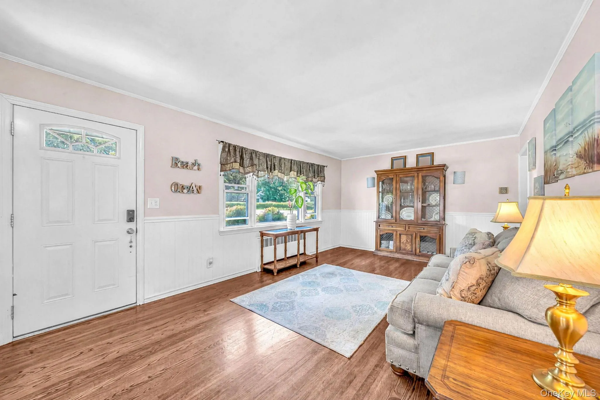 19 Ridgeley Road, Smithtown, NY, 3 Bedrooms Bedrooms, 9 Rooms Rooms,2 BathroomsBathrooms,Residential,For Rent,Ridgeley,0,1043090 19 Ridgeley Road, Smithtown, NY, 3 Bedrooms Bedrooms, 9 Rooms Rooms,2 BathroomsBathrooms,Residential,For Rent,Ridgeley,0,1043090