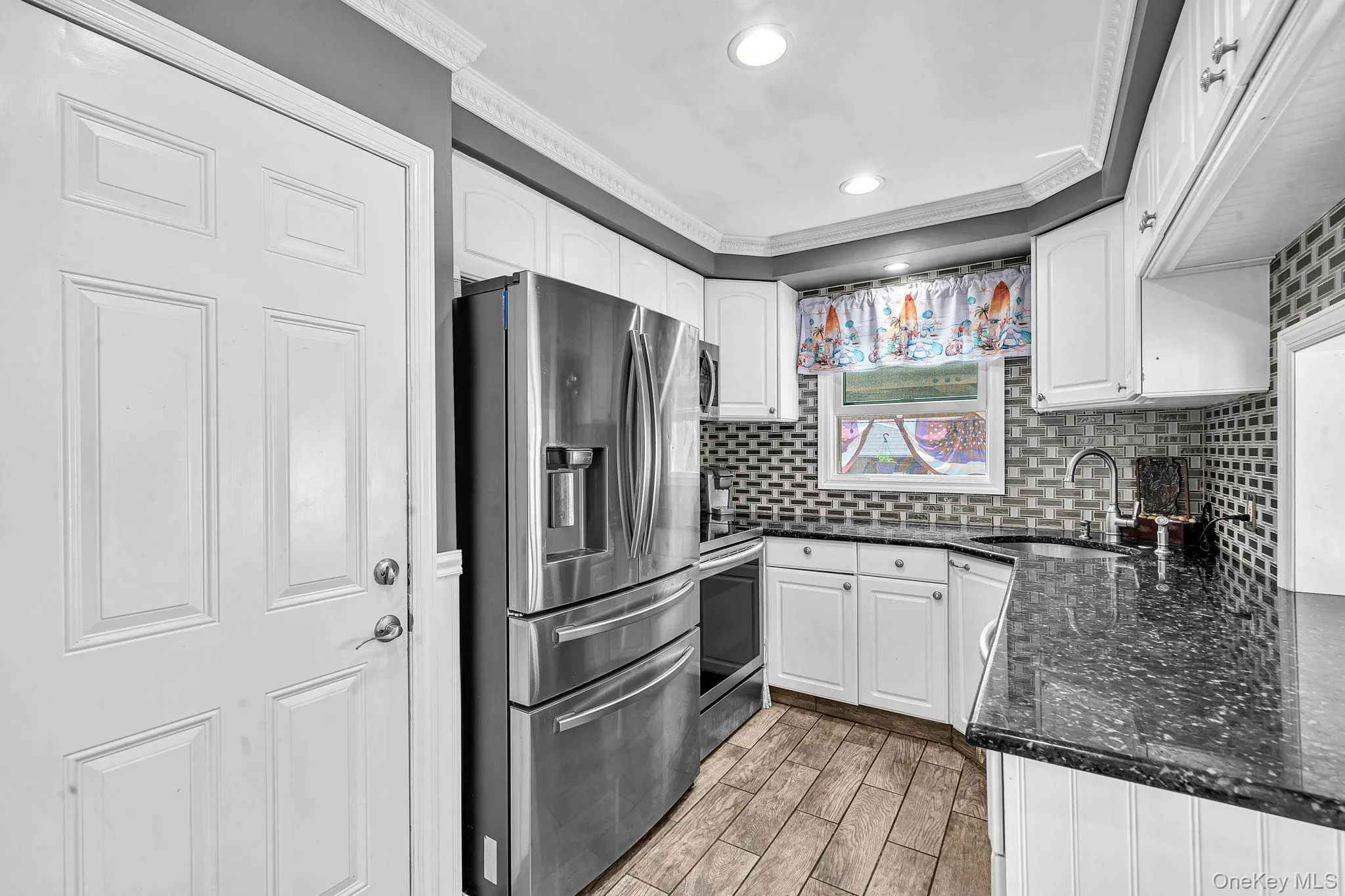19 Ridgeley Road, Smithtown, NY, 3 Bedrooms Bedrooms, 9 Rooms Rooms,2 BathroomsBathrooms,Residential,For Rent,Ridgeley,0,1043090 19 Ridgeley Road, Smithtown, NY, 3 Bedrooms Bedrooms, 9 Rooms Rooms,2 BathroomsBathrooms,Residential,For Rent,Ridgeley,0,1043090
