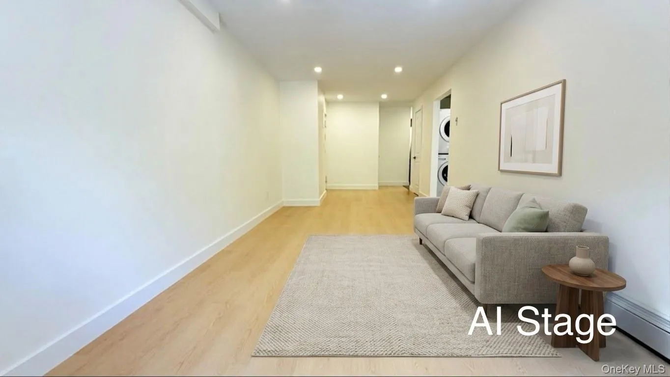 140-44 34th Avenue, New York, NY, 1 Bedroom Bedrooms, 3 Rooms Rooms,1 BathroomBathrooms,Residential,For Rent,34th,0,1043091 140-44 34th Avenue, New York, NY, 1 Bedroom Bedrooms, 3 Rooms Rooms,1 BathroomBathrooms,Residential,For Rent,34th,0,1043091