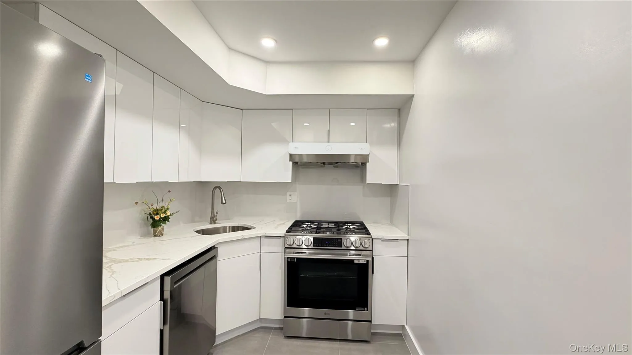 140-44 34th Avenue, New York, NY, 1 Bedroom Bedrooms, 3 Rooms Rooms,1 BathroomBathrooms,Residential,For Rent,34th,0,1043091 140-44 34th Avenue, New York, NY, 1 Bedroom Bedrooms, 3 Rooms Rooms,1 BathroomBathrooms,Residential,For Rent,34th,0,1043091