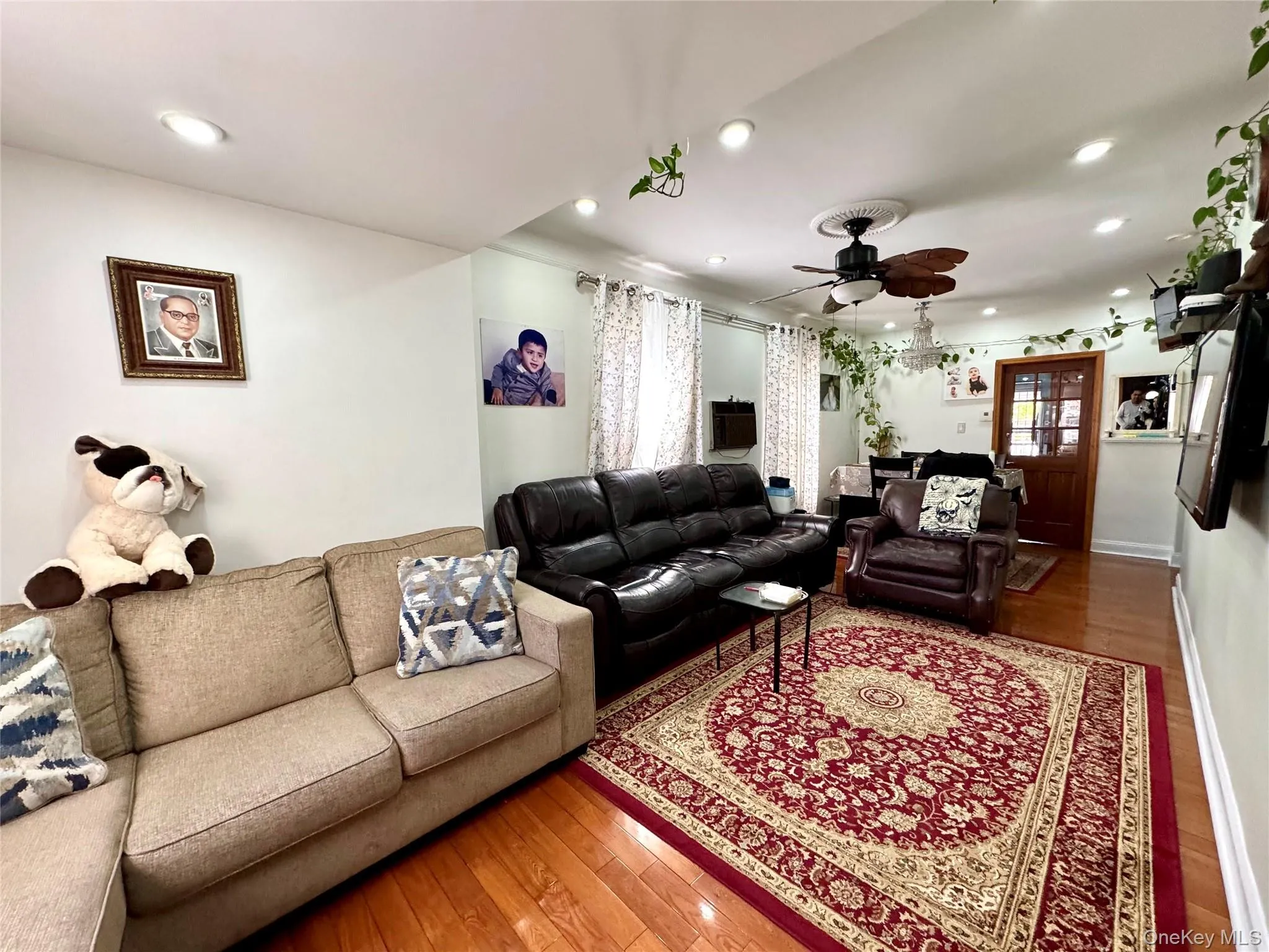25-18 82nd Street, New York, NY, 3 Bedrooms Bedrooms, 10 Rooms Rooms,4 BathroomsBathrooms,Residential,For Rent,82nd,0,1043092 25-18 82nd Street, New York, NY, 3 Bedrooms Bedrooms, 10 Rooms Rooms,4 BathroomsBathrooms,Residential,For Rent,82nd,0,1043092