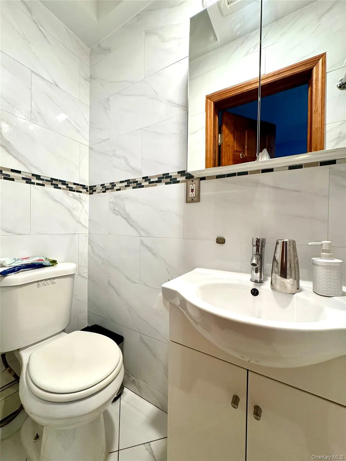 25-18 82nd Street, New York, NY, 3 Bedrooms Bedrooms, 10 Rooms Rooms,4 BathroomsBathrooms,Residential,For Rent,82nd,0,1043092 25-18 82nd Street, New York, NY, 3 Bedrooms Bedrooms, 10 Rooms Rooms,4 BathroomsBathrooms,Residential,For Rent,82nd,0,1043092