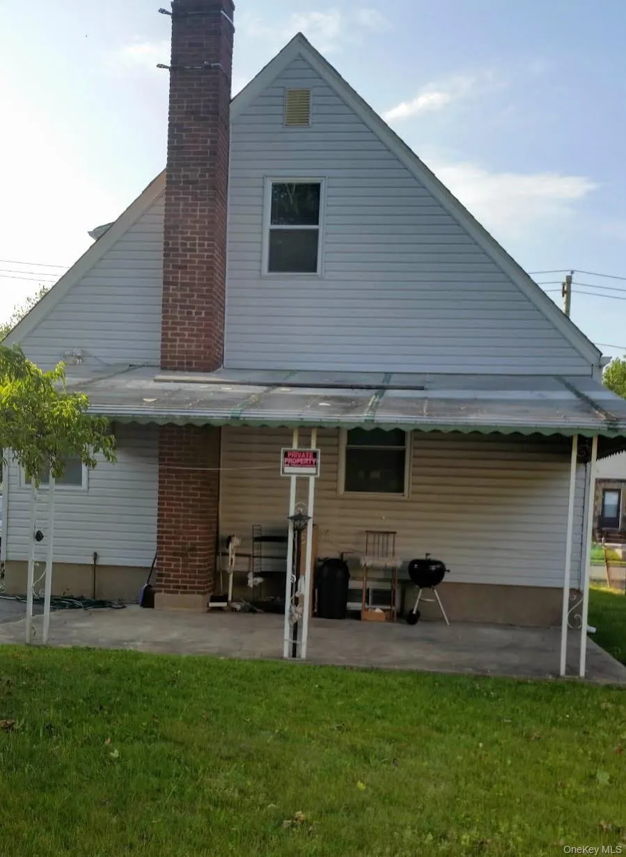 118 Wellington Street, Hempstead, NY, 4 Bedrooms Bedrooms, 7 Rooms Rooms,2 BathroomsBathrooms,Residential,For Rent,Wellington,0,1043094 118 Wellington Street, Hempstead, NY, 4 Bedrooms Bedrooms, 7 Rooms Rooms,2 BathroomsBathrooms,Residential,For Rent,Wellington,0,1043094